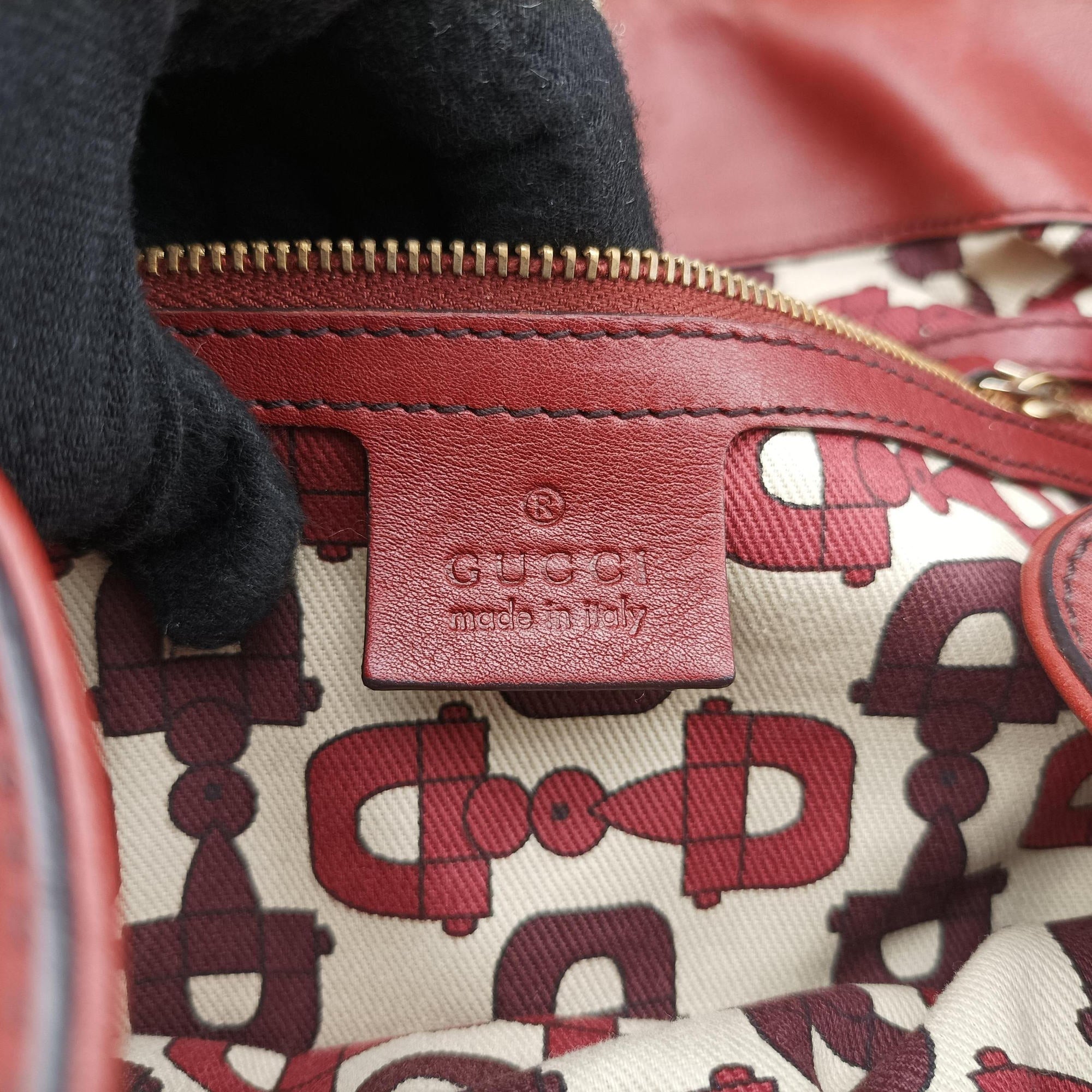 Pre-owned Gucci Indy Hobo Red Leather 177088 handbag | stylenewstar