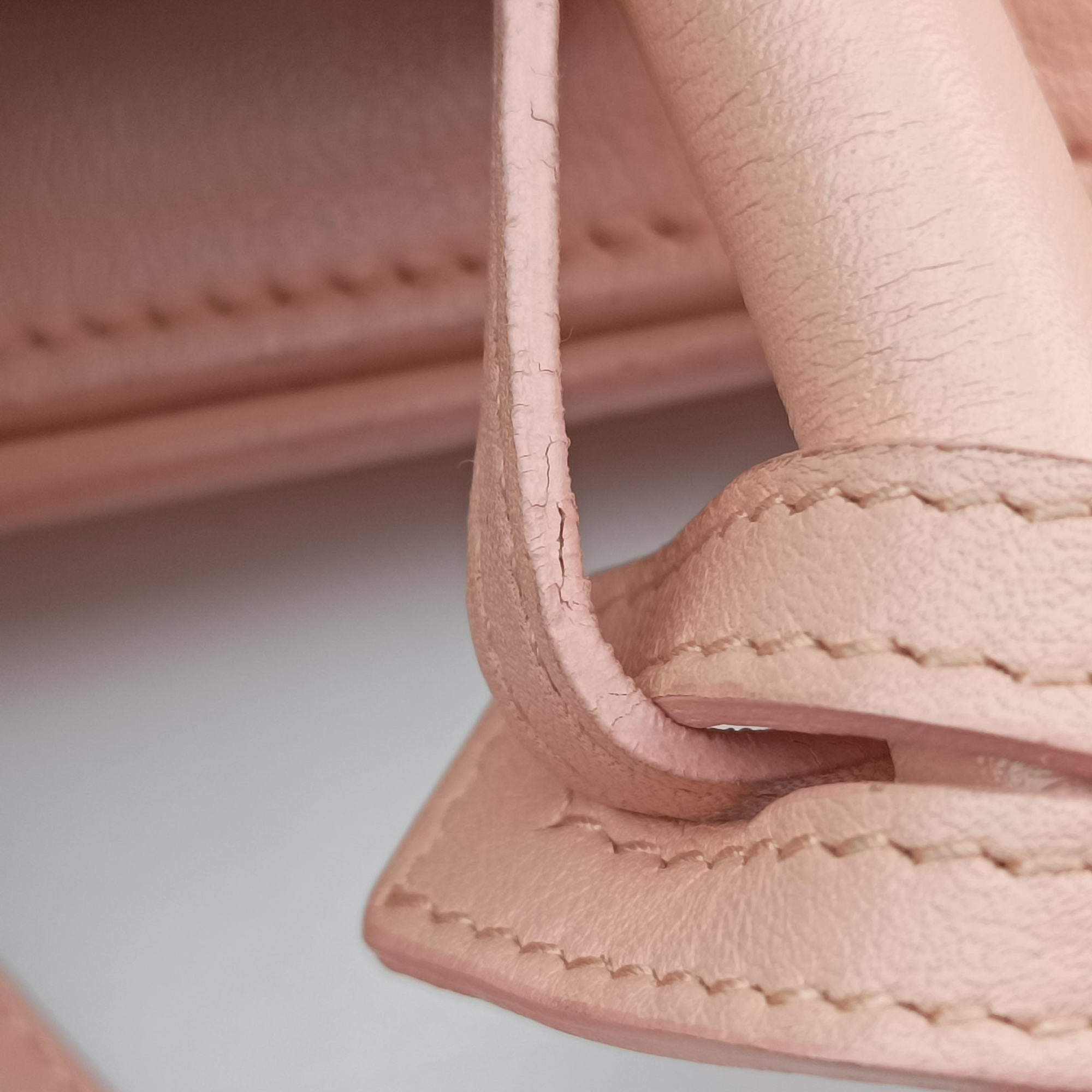 Pre-owned Yves Saint Laurent SAC DE JOUR Pink Leather 324823 shoulderbag | stylenewstar