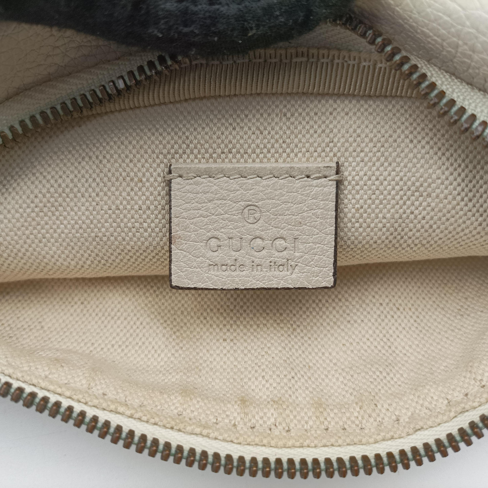 Pre-owned Gucci Gucci Print White Leather 527792 bum bag/waist bag | stylenewstar
