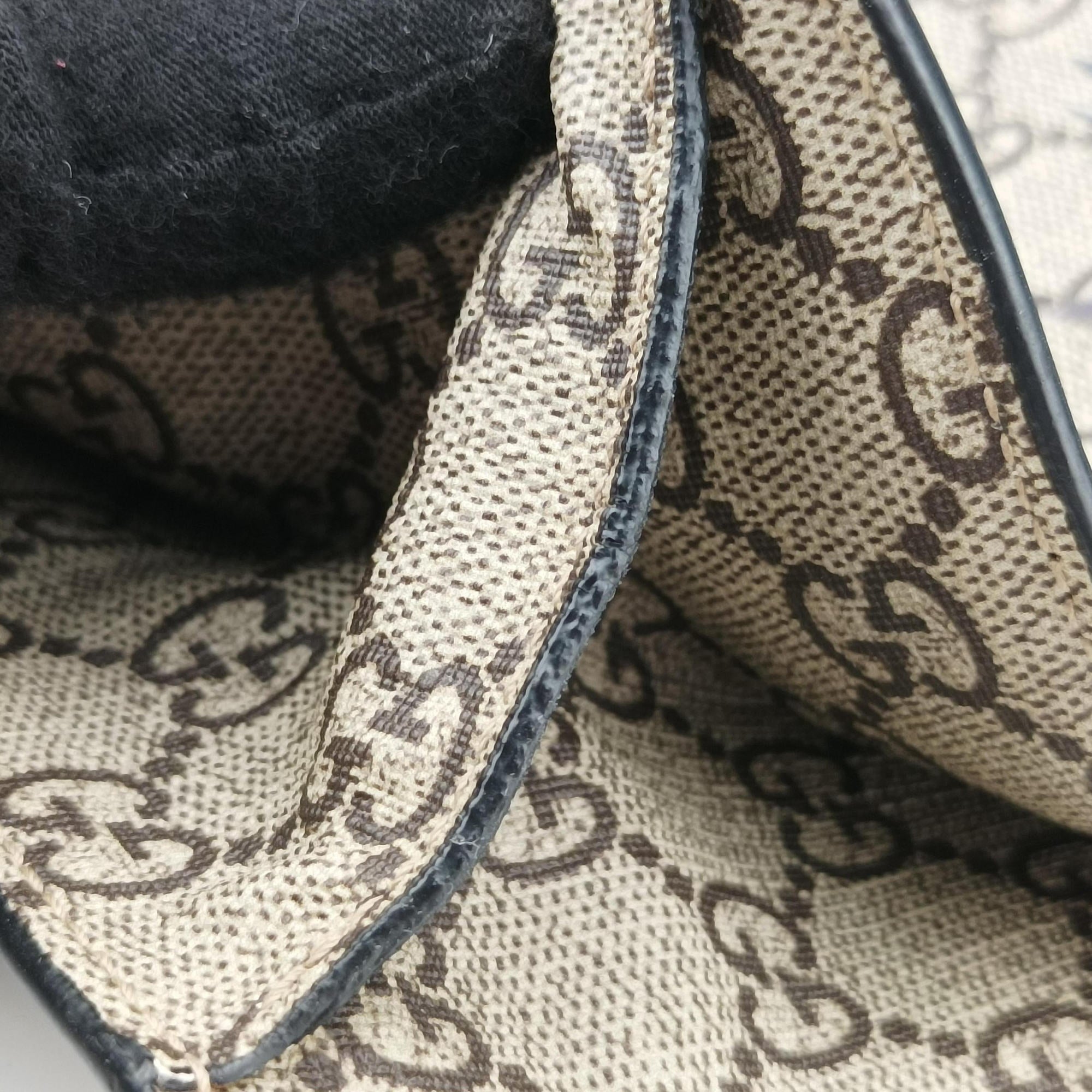 Pre-owned Gucci GG Supreme Wolf Print beige×Multicolour PVC coated canvasｘLeather 450950 shoulderbag | stylenewstar