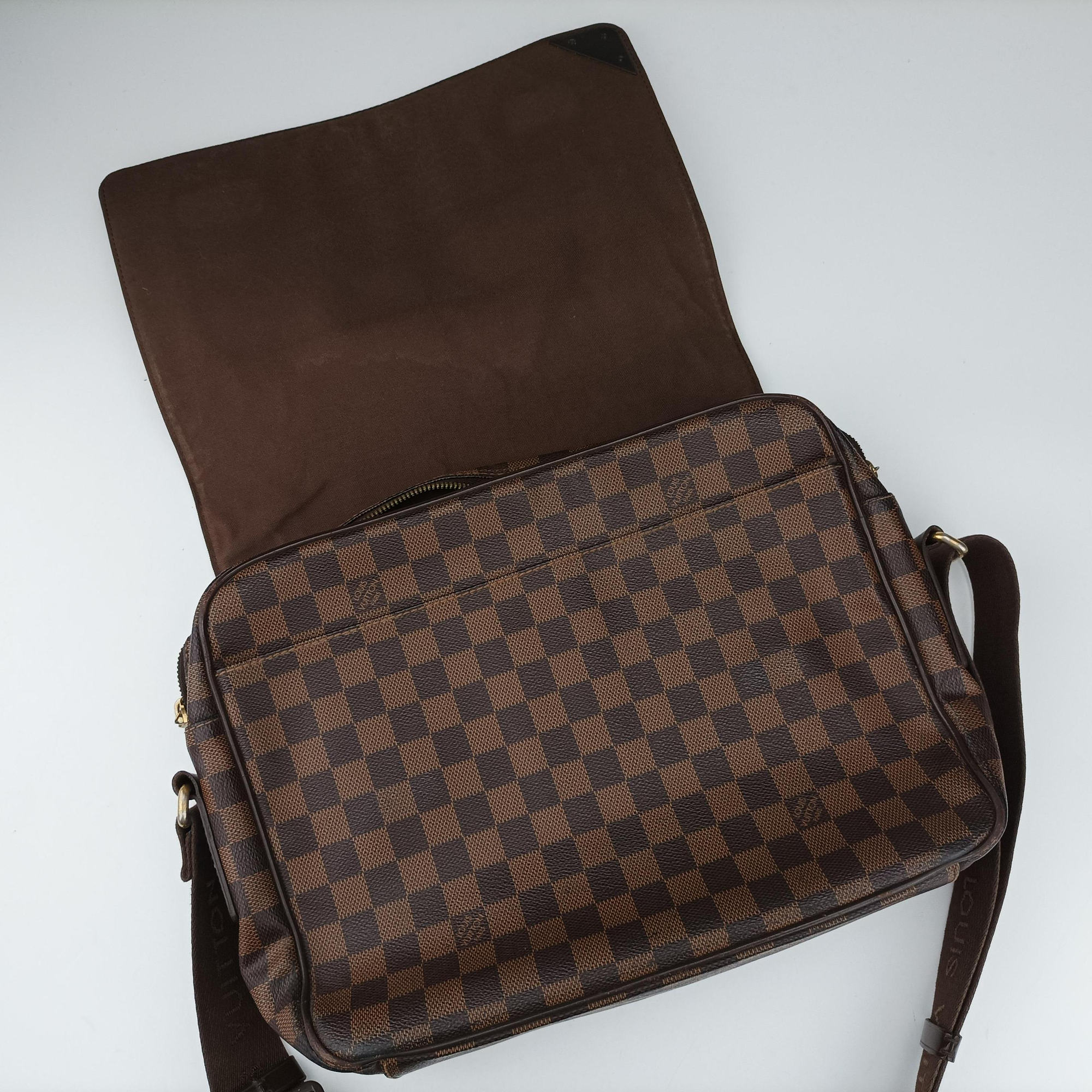 Pre-owned Louis Vuitton SHELTON EBENE Damier Canvas N41149 shoulderbag | stylenewstar