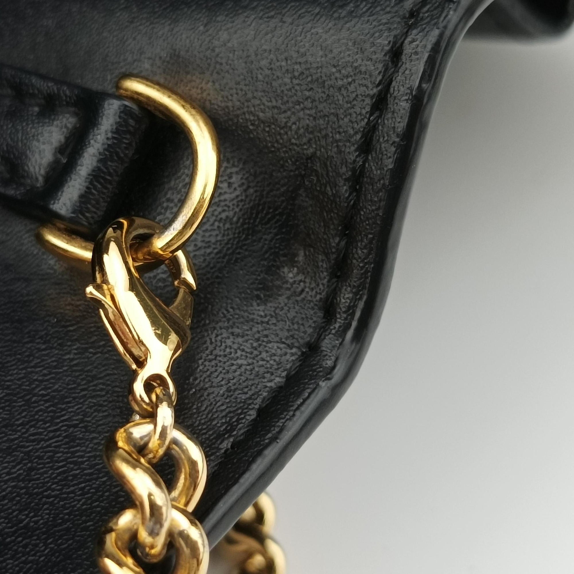 Vintage Fendi F is Black Leather 8BM005 shoulderbag | stylenewstar