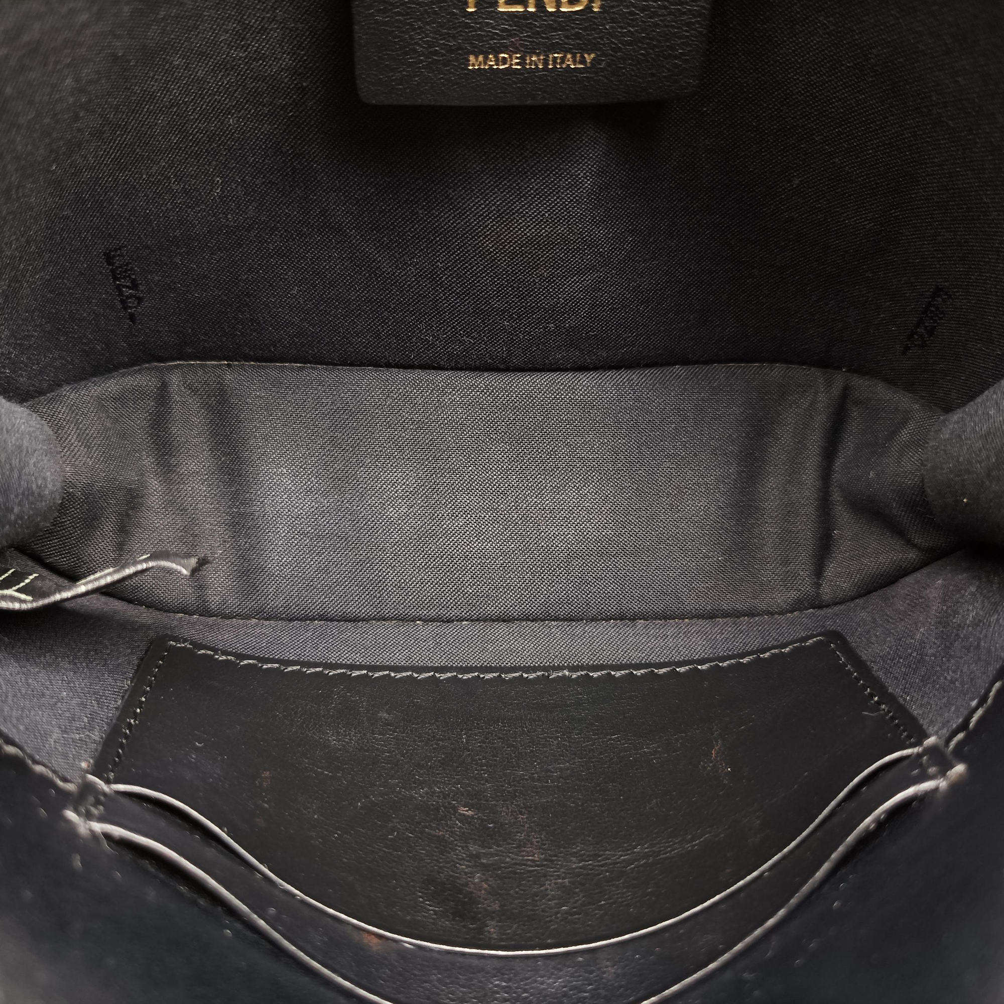 Vintage Fendi F is Black Leather 8BM005 shoulderbag | stylenewstar