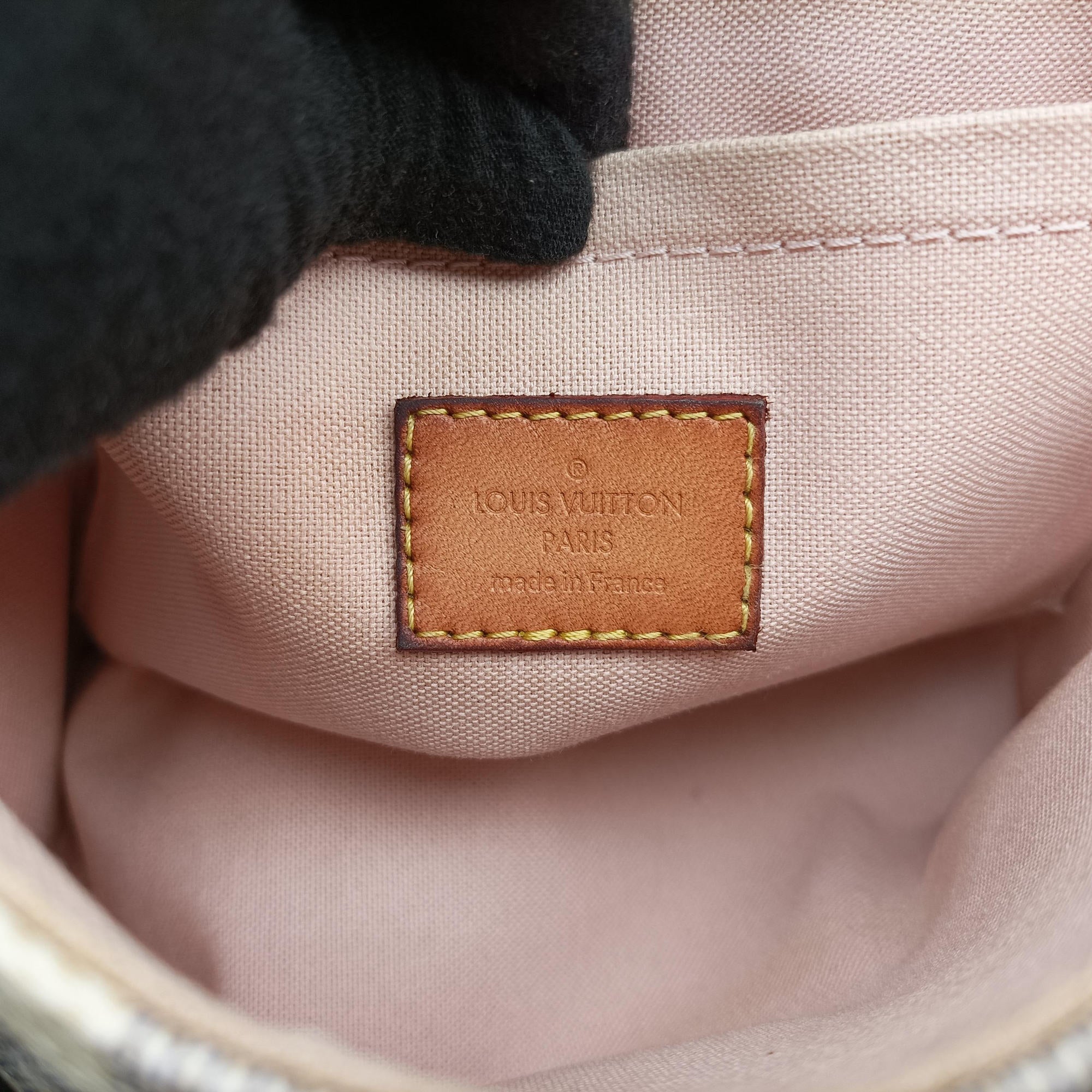 Secondhand Louis Vuitton CROISETTE Azur Damier Canvas N41581 shoulderbag | stylenewstar