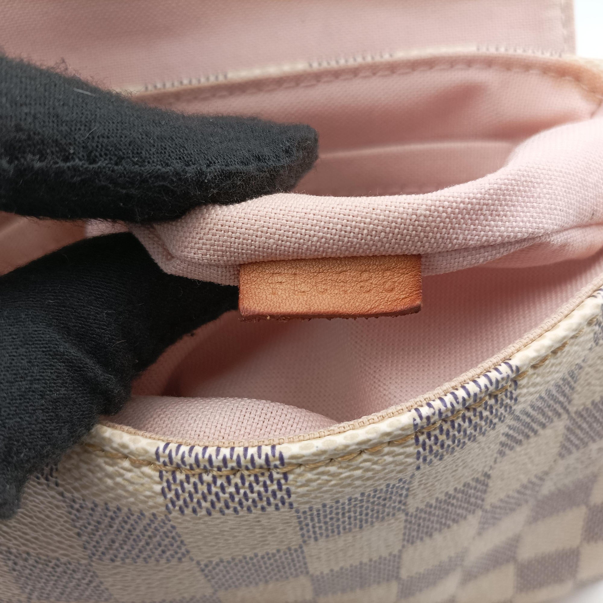 Secondhand Louis Vuitton CROISETTE Azur Damier Canvas N41581 shoulderbag | stylenewstar