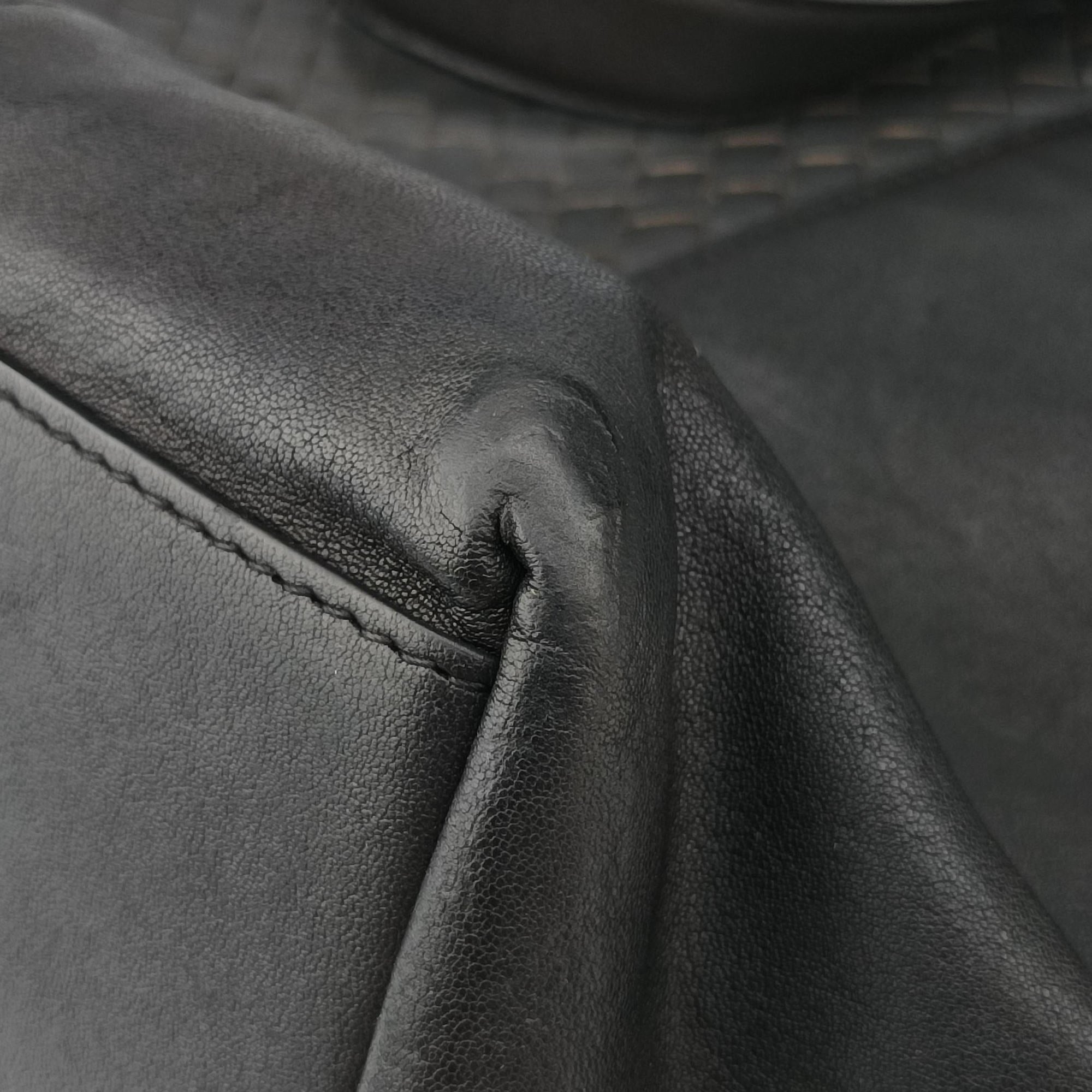 Pre-owned Bottega Veneta Intrecciato Black×Gray Lambskin  shoulderbag | stylenewstar