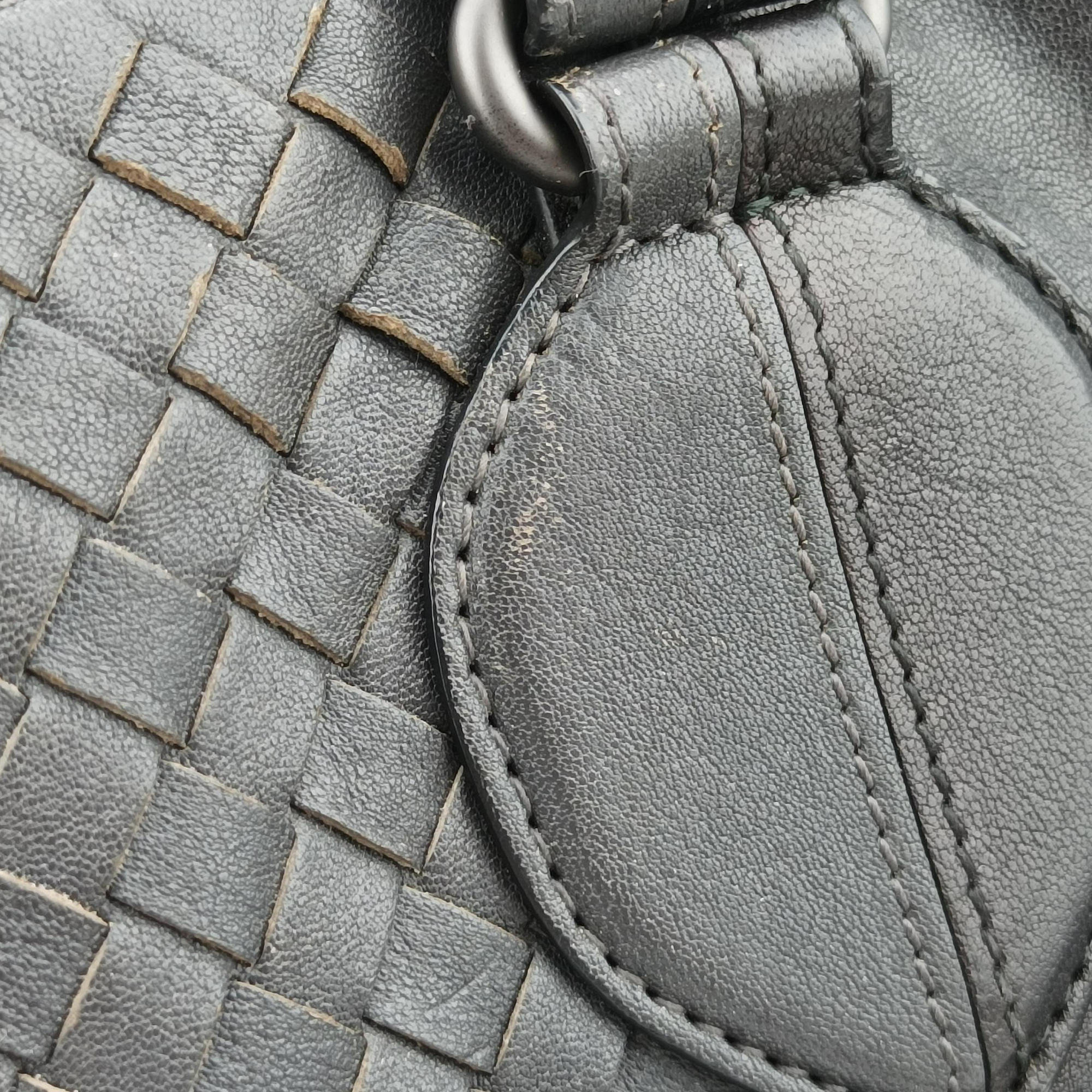 Pre-owned Bottega Veneta Intrecciato Black×Gray Lambskin  shoulderbag | stylenewstar