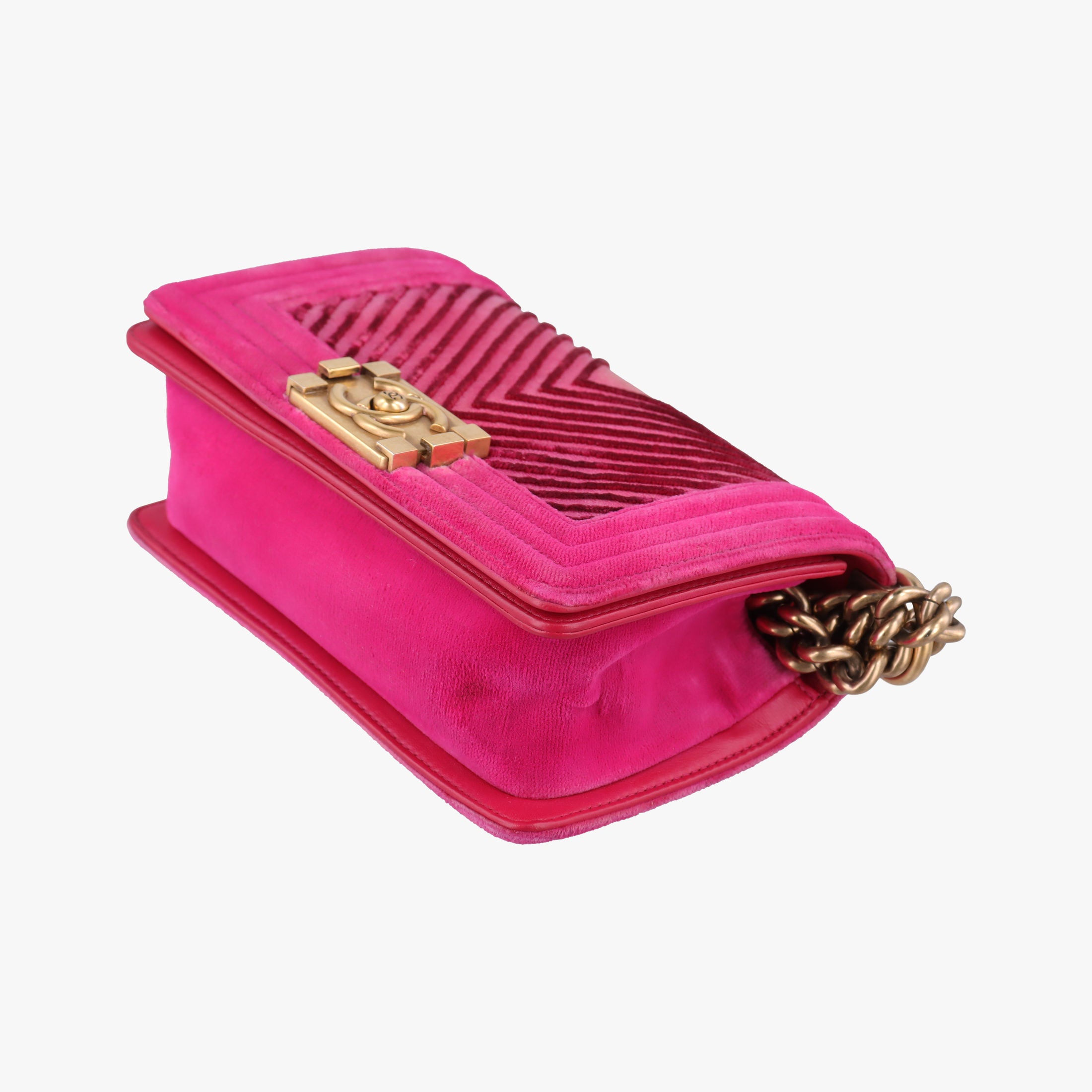 Pre-owned Chanel BOY CHANEL Pink velour A67085 shoulderbag | stylenewstar