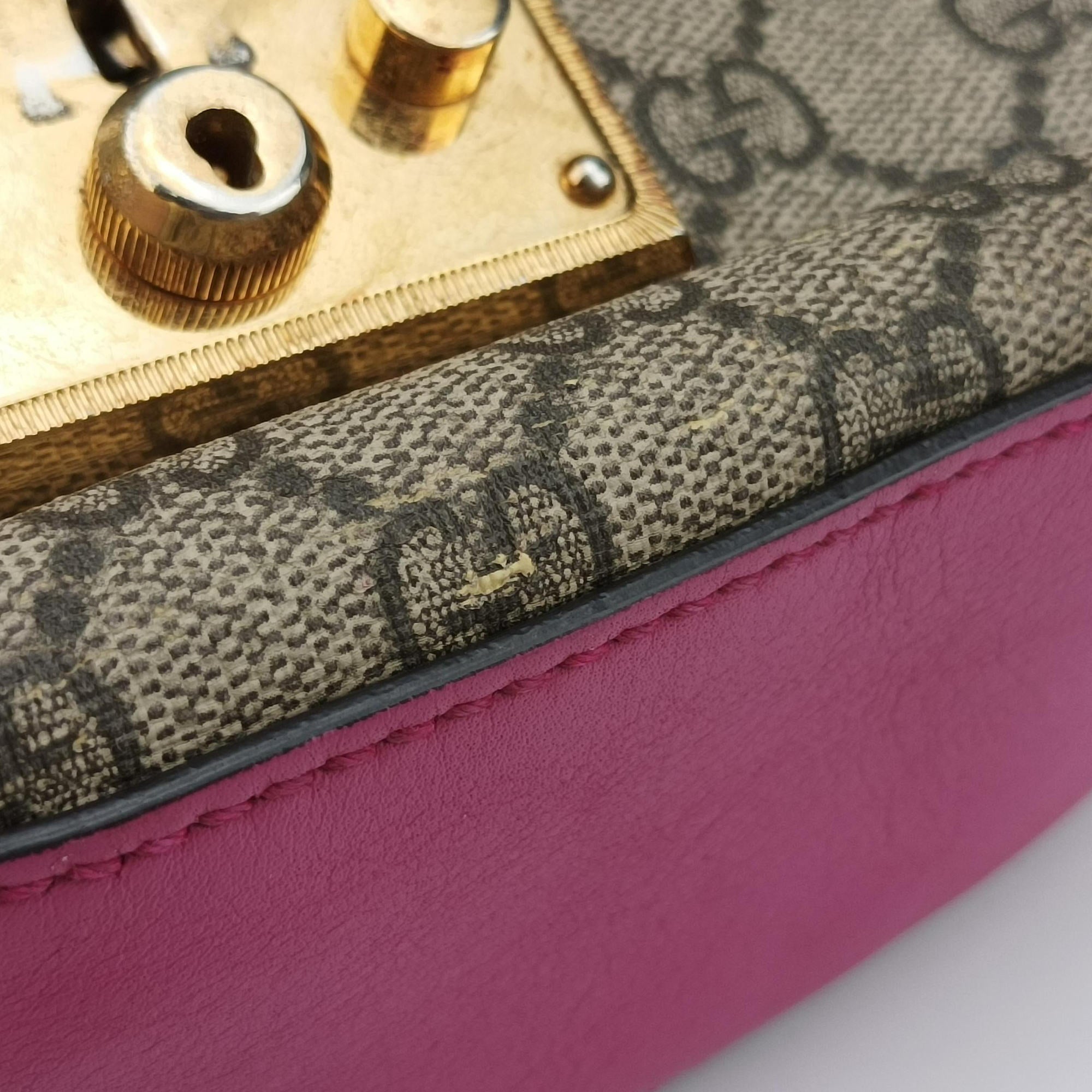 Vintage Gucci GG Supreme Padlock Beige×Red×Multicolour PVC coated canvas×Leather 453189 shoulderbag | stylenewstar