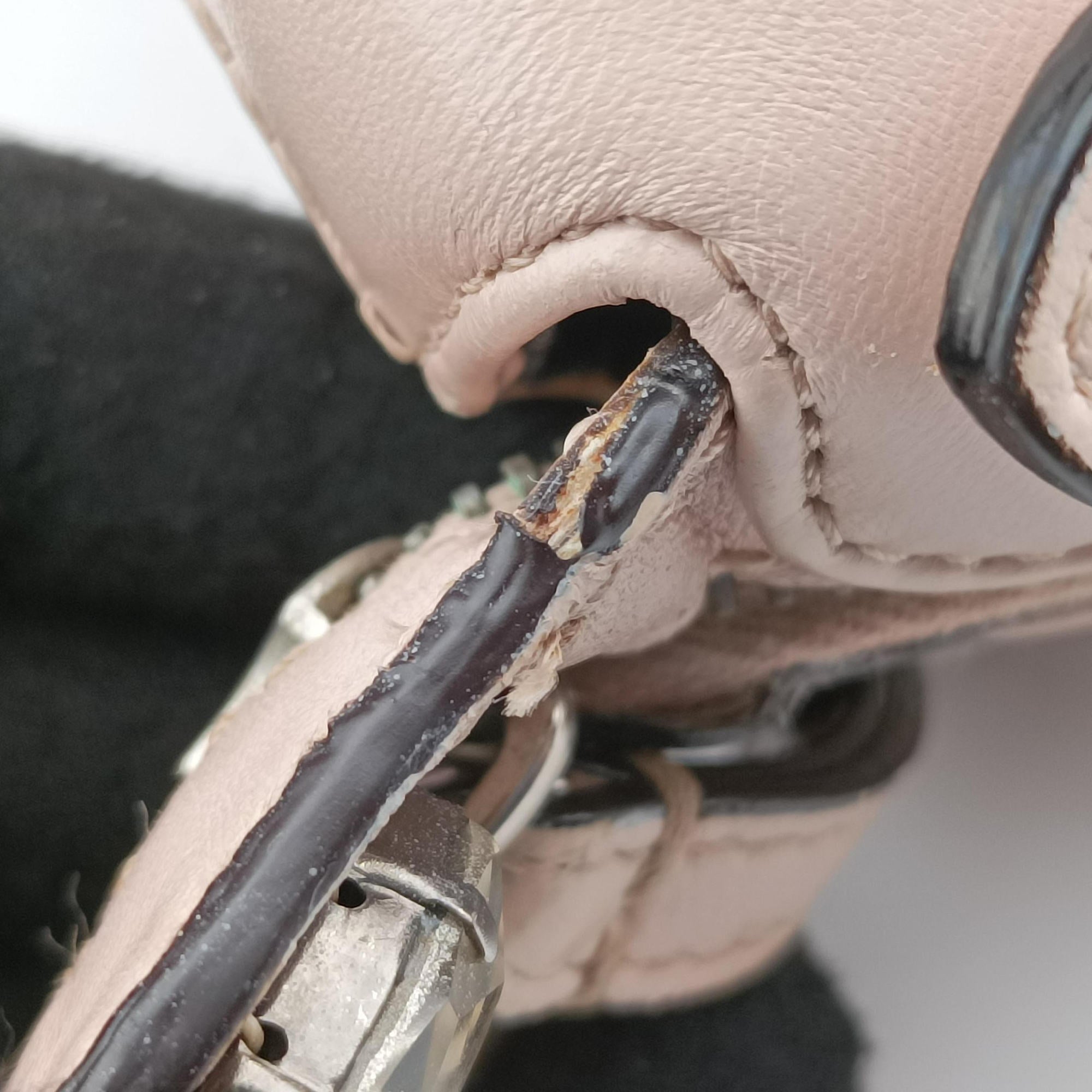 Vintage Fendi By the Way Pink Leather 8BL135 shoulderbag | stylenewstar
