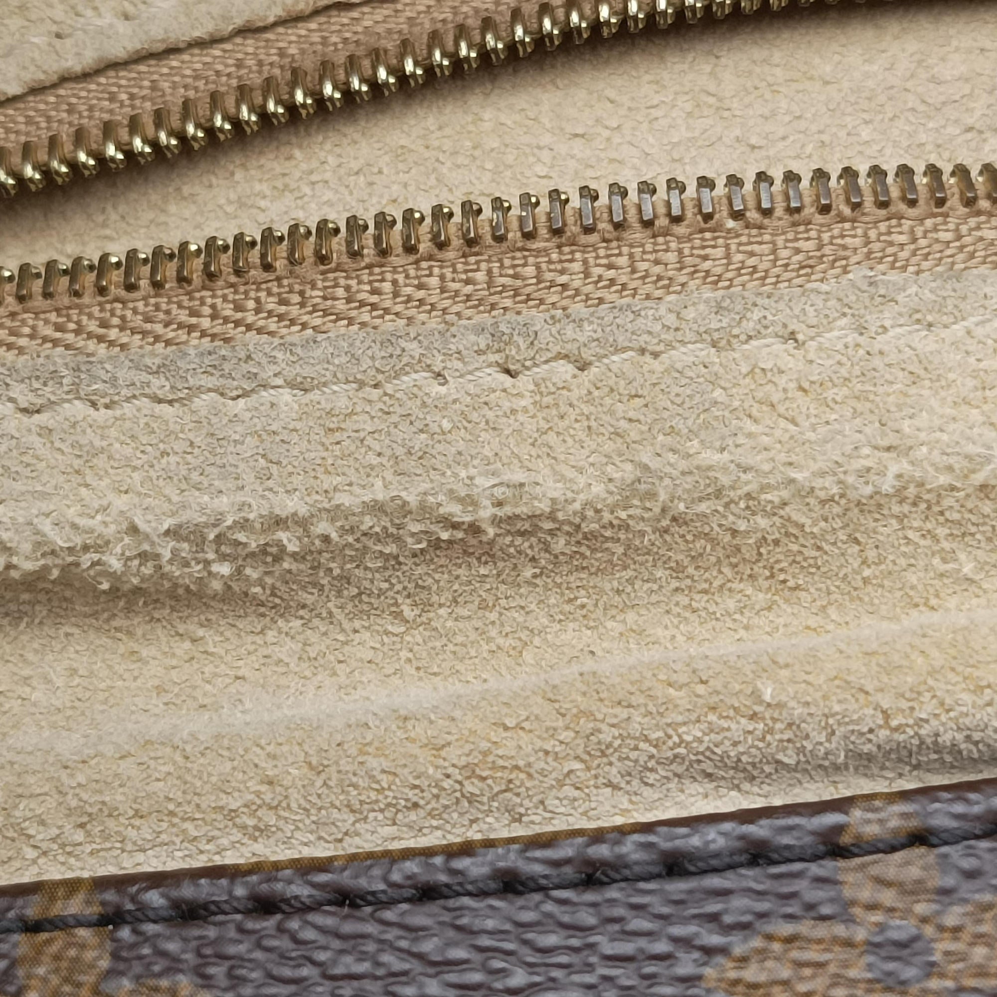 Secondhand Louis Vuitton ARTSY MM Brown Monogram Canvas M40249 handbag | stylenewstar
