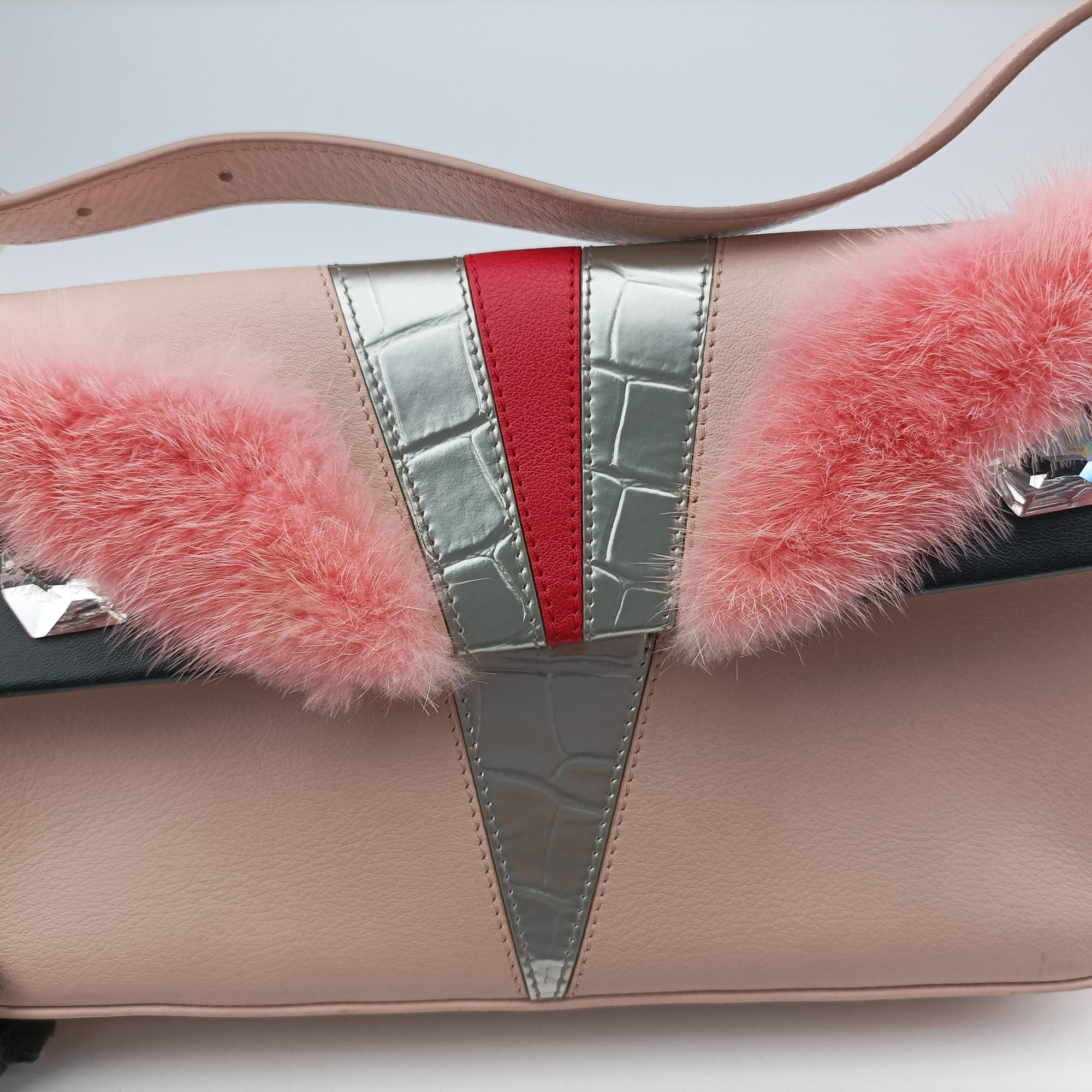 Pre-owned Fendi monster Baguette Pink Leather 8BR600 shoulderbag | stylenewstar