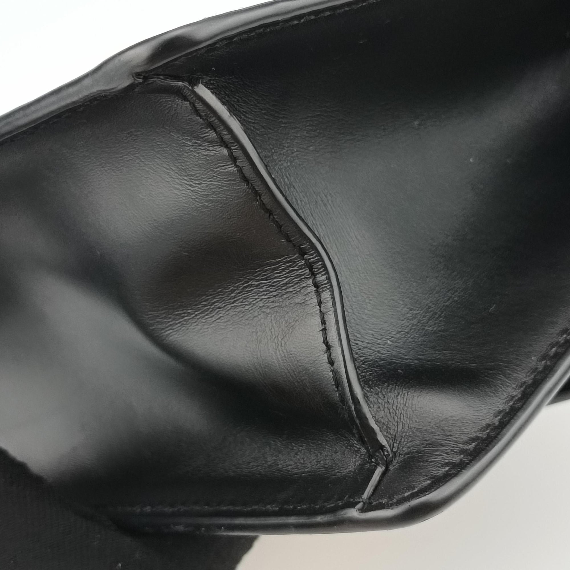 Pre-owned Gucci Sylvie Black Leather 421882 shoulderbag | stylenewstar