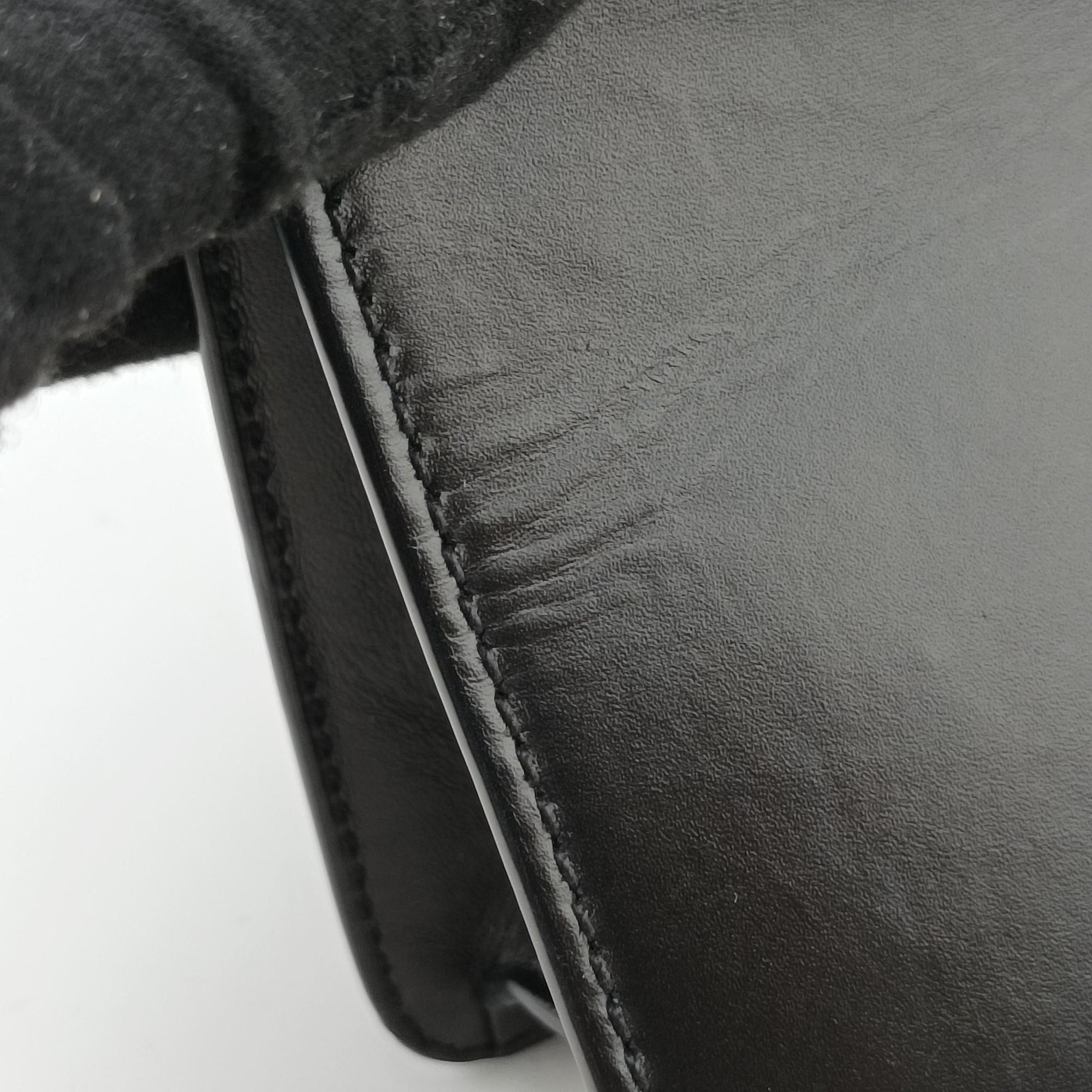 Pre-owned Gucci Sylvie Black Leather 421882 shoulderbag | stylenewstar