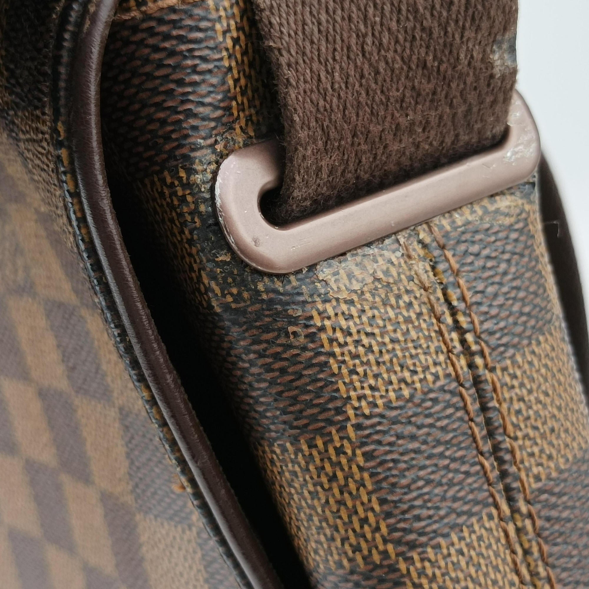 Pre-owned Louis Vuitton District MM EBENE Damier Canvas N41212 shoulderbag | stylenewstar