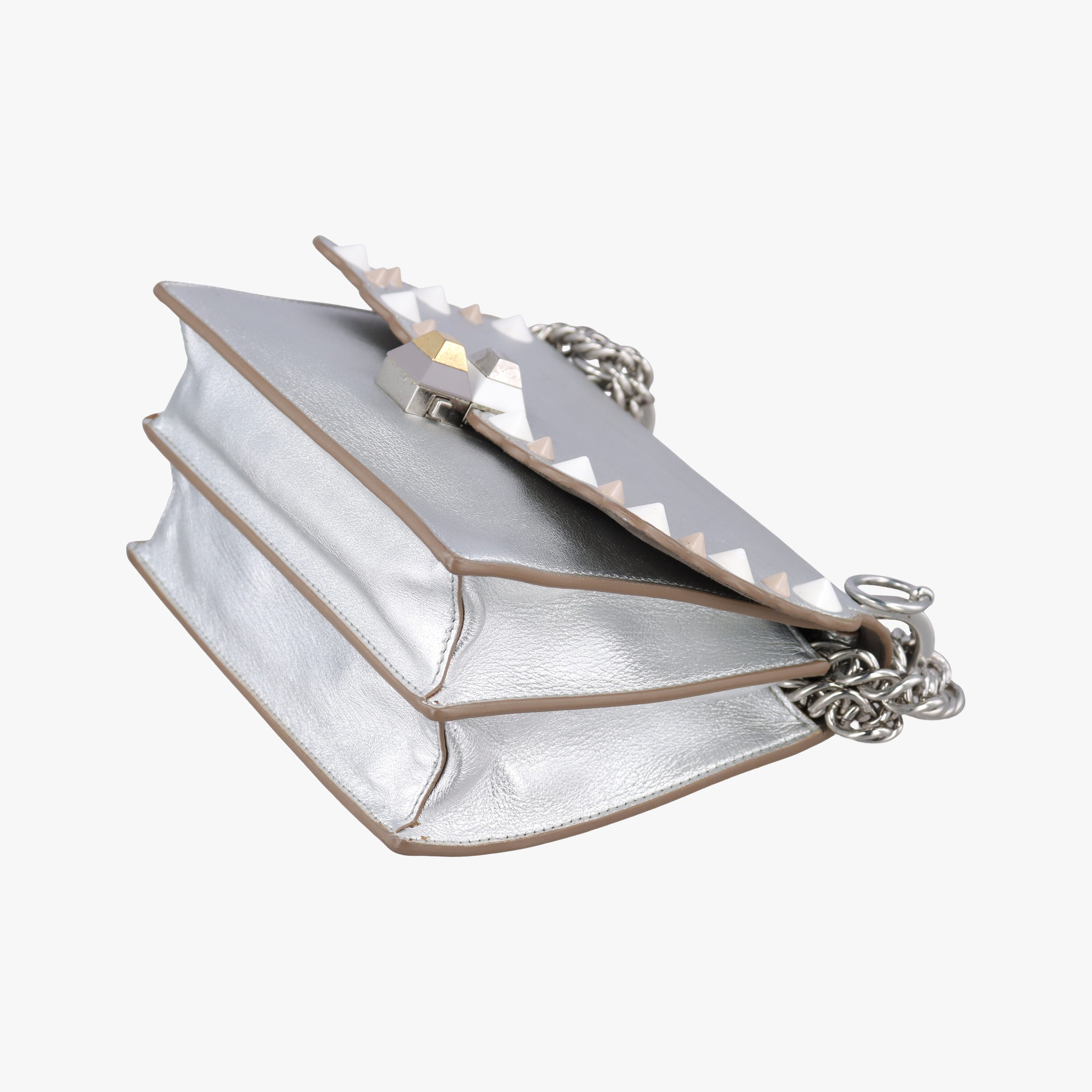 Pre-owned Fendi studded Kan I Silver Leather 8M0381 shoulderbag | stylenewstar