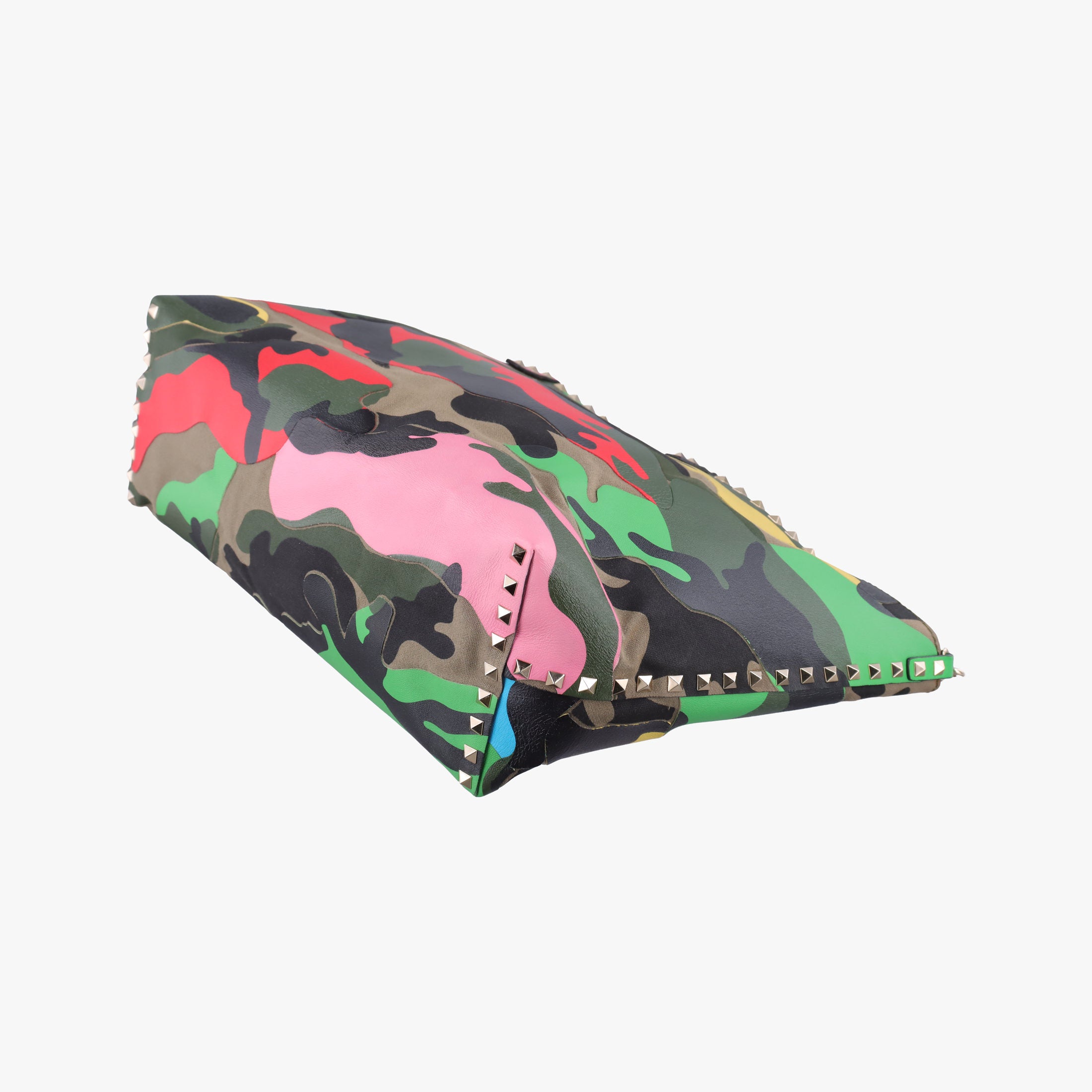 Pre-owned Valentino Rockstud camouflage Multicolour Canvas × Leather  shoulderbag | stylenewstar