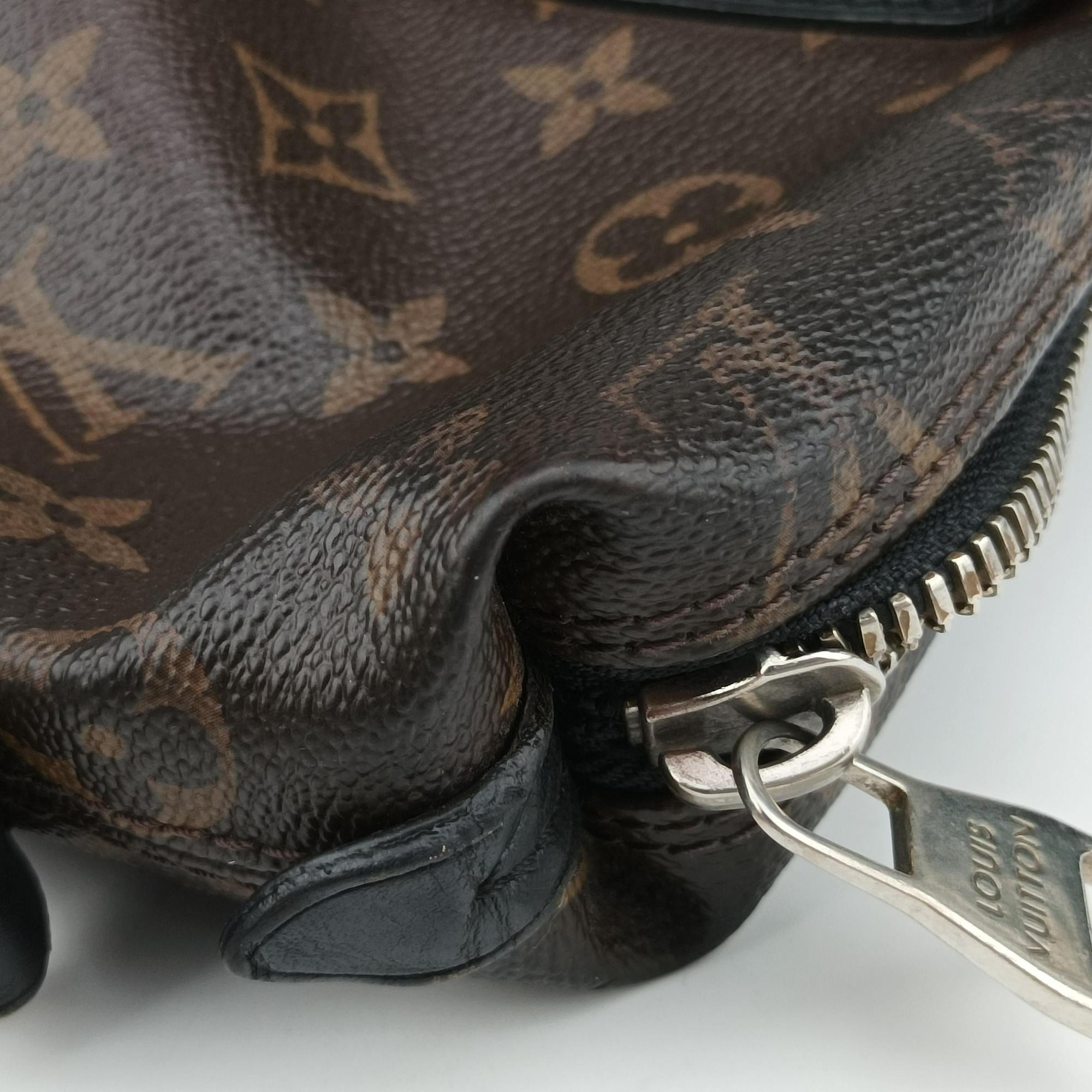 Vintage Louis Vuitton KITAN brown×black Monogram Canvas×calf leather M40388 shoulderbag | stylenewstar