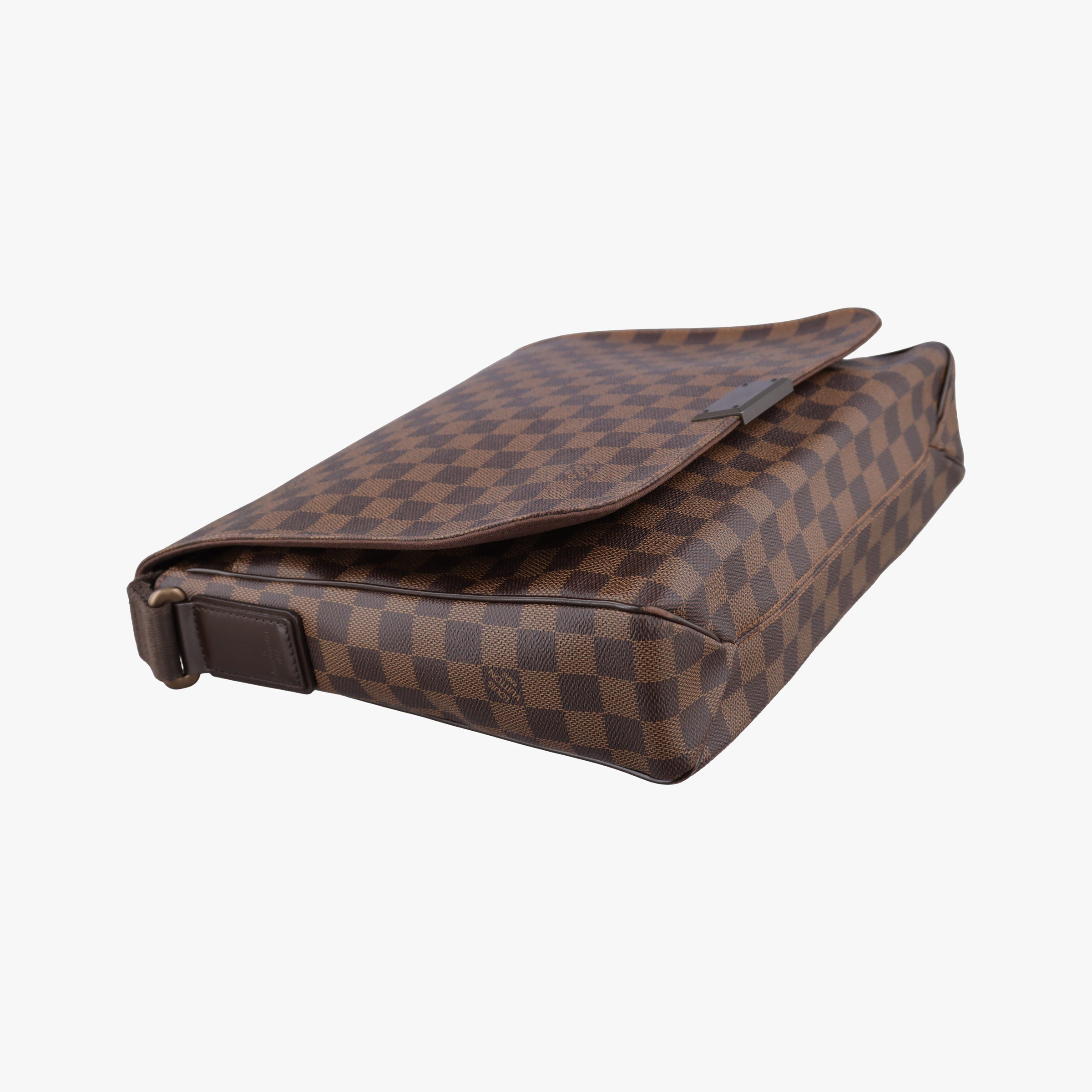 Vintage Louis Vuitton District MM EBENE Damier Canvas N41212 shoulderbag | stylenewstar
