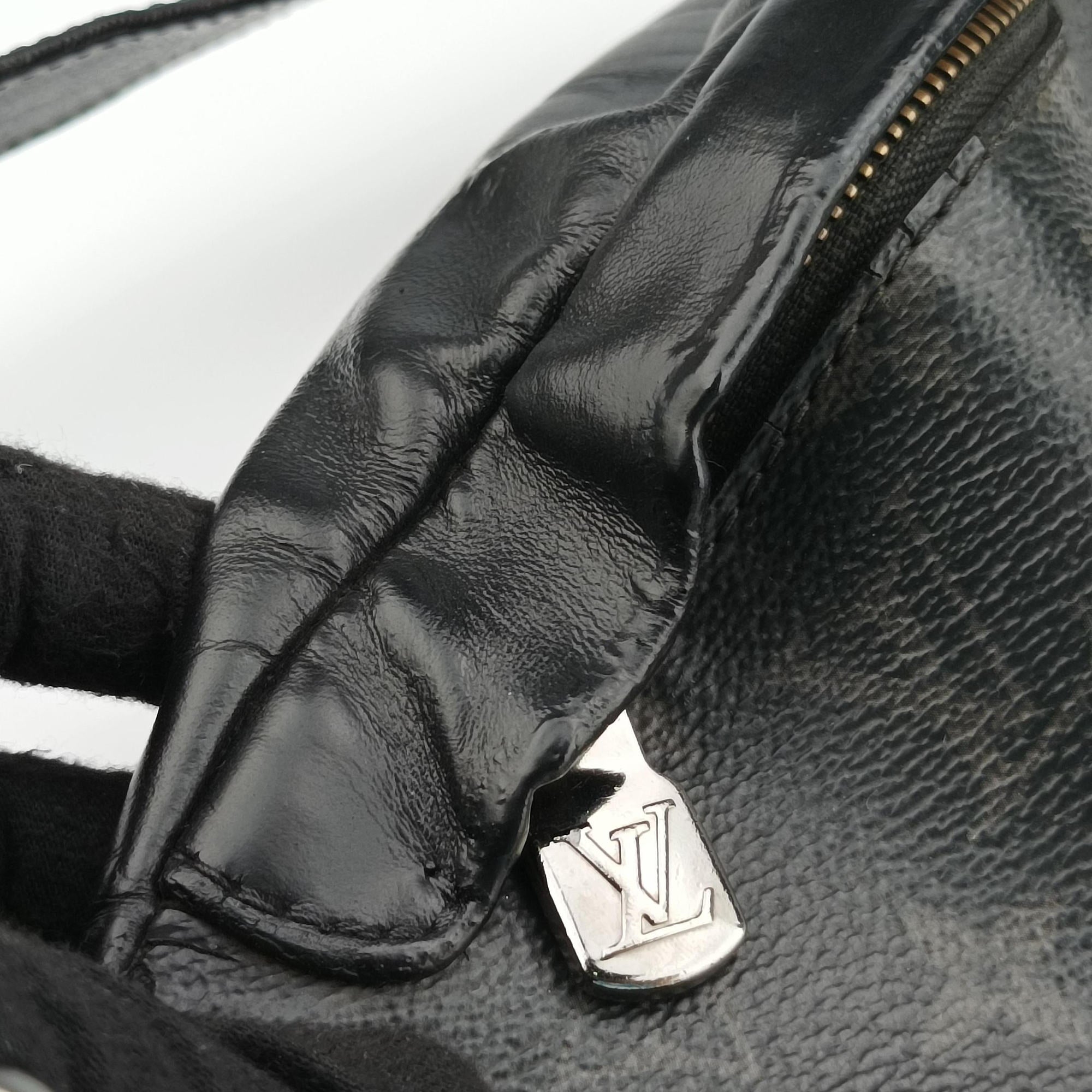 Secondhand Louis Vuitton Discovery Bum Bag Black Monogram eclipse M44336 bum bag/waist bag | stylenewstar