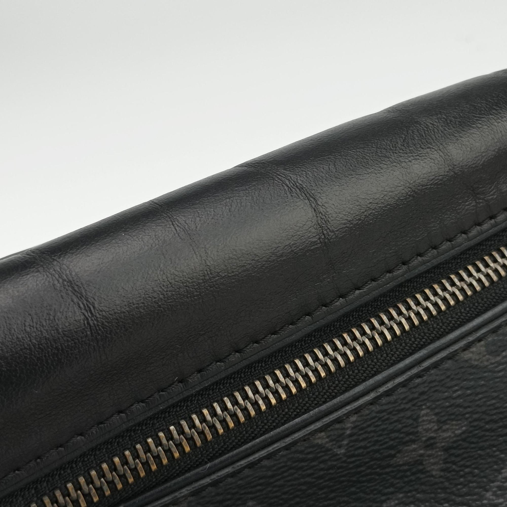 Secondhand Louis Vuitton Discovery Bum Bag Black Monogram eclipse M44336 bum bag/waist bag | stylenewstar