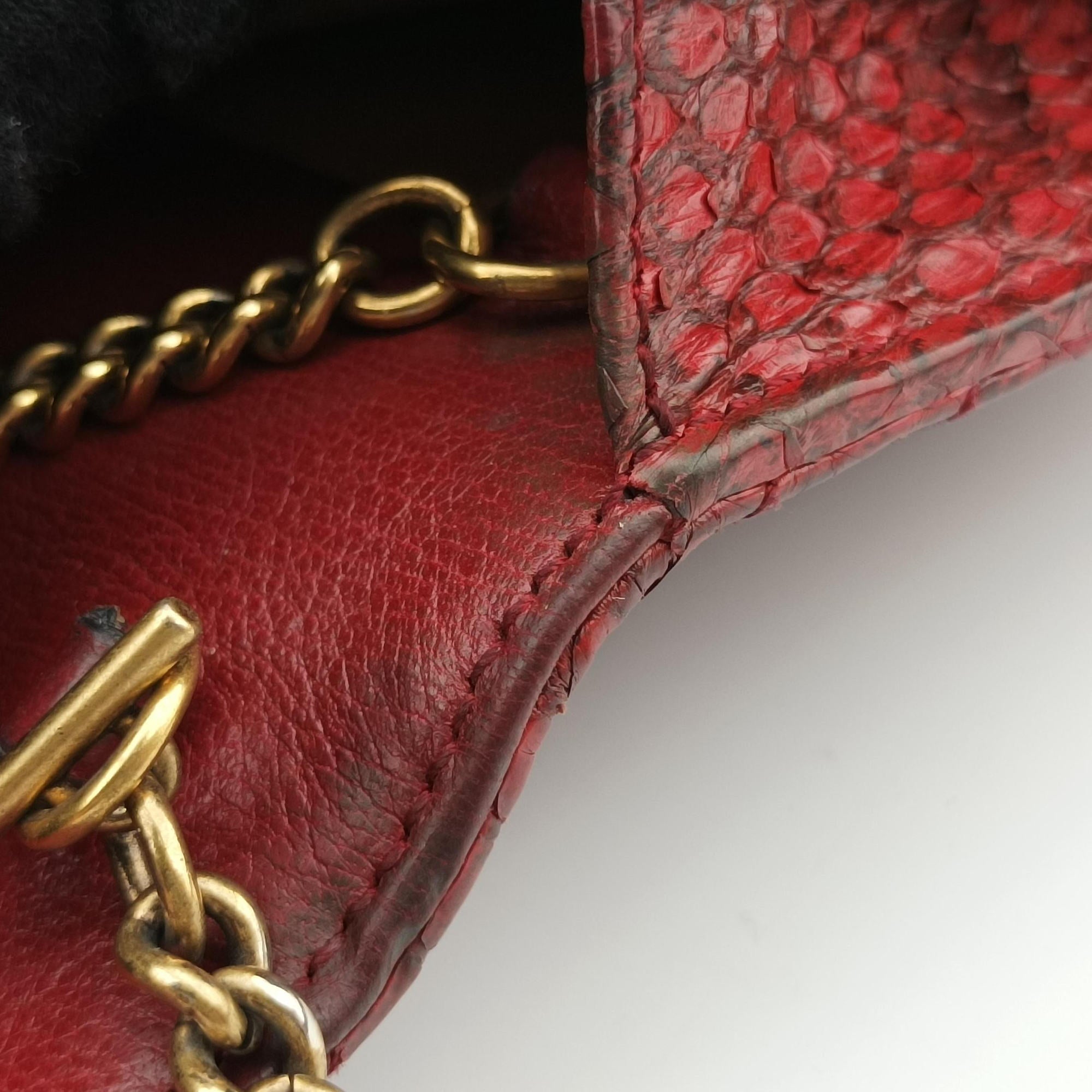 Secondhand Gucci GG Marmont Red snakeskin 488426 shoulderbag | stylenewstar