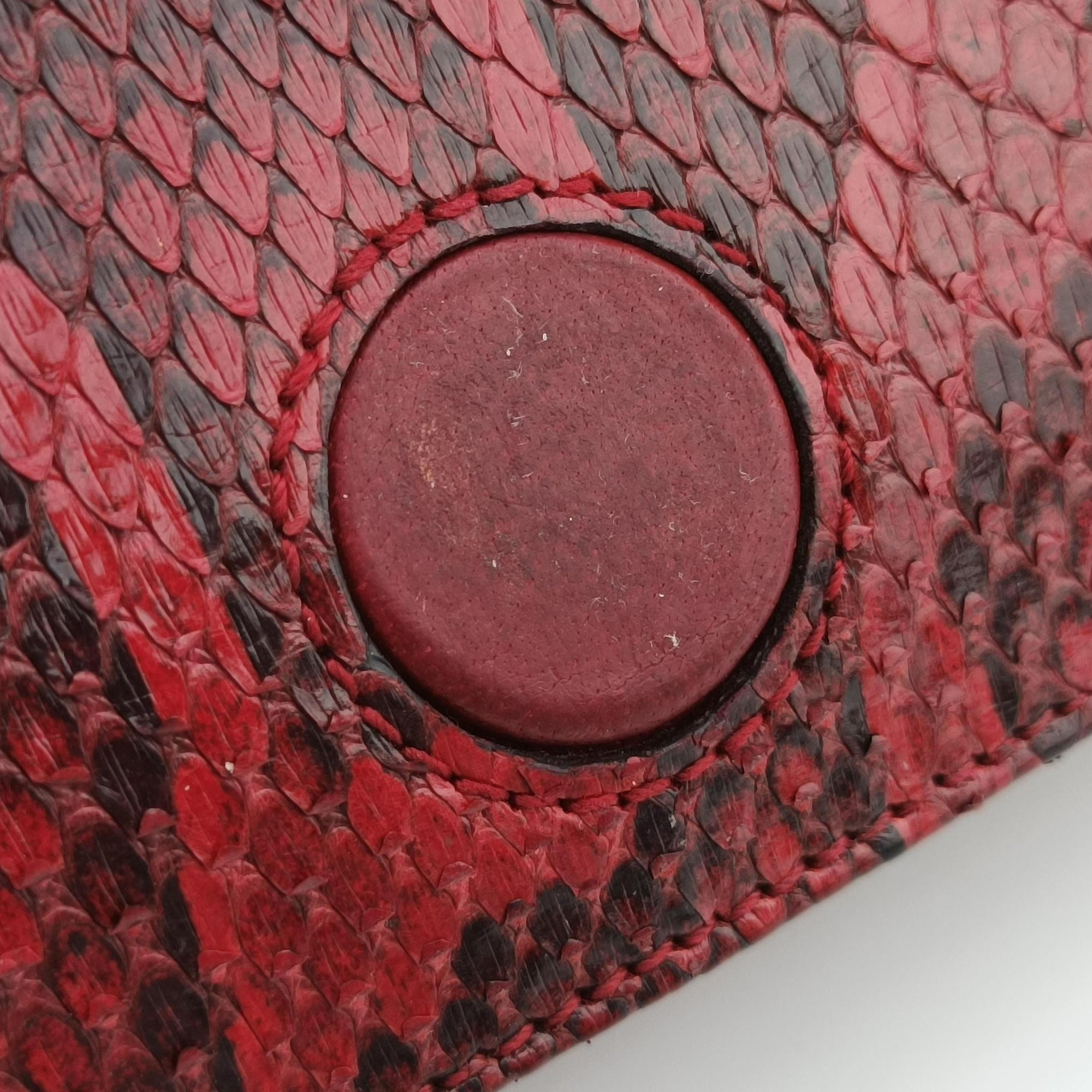 Secondhand Gucci GG Marmont Red snakeskin 488426 shoulderbag | stylenewstar