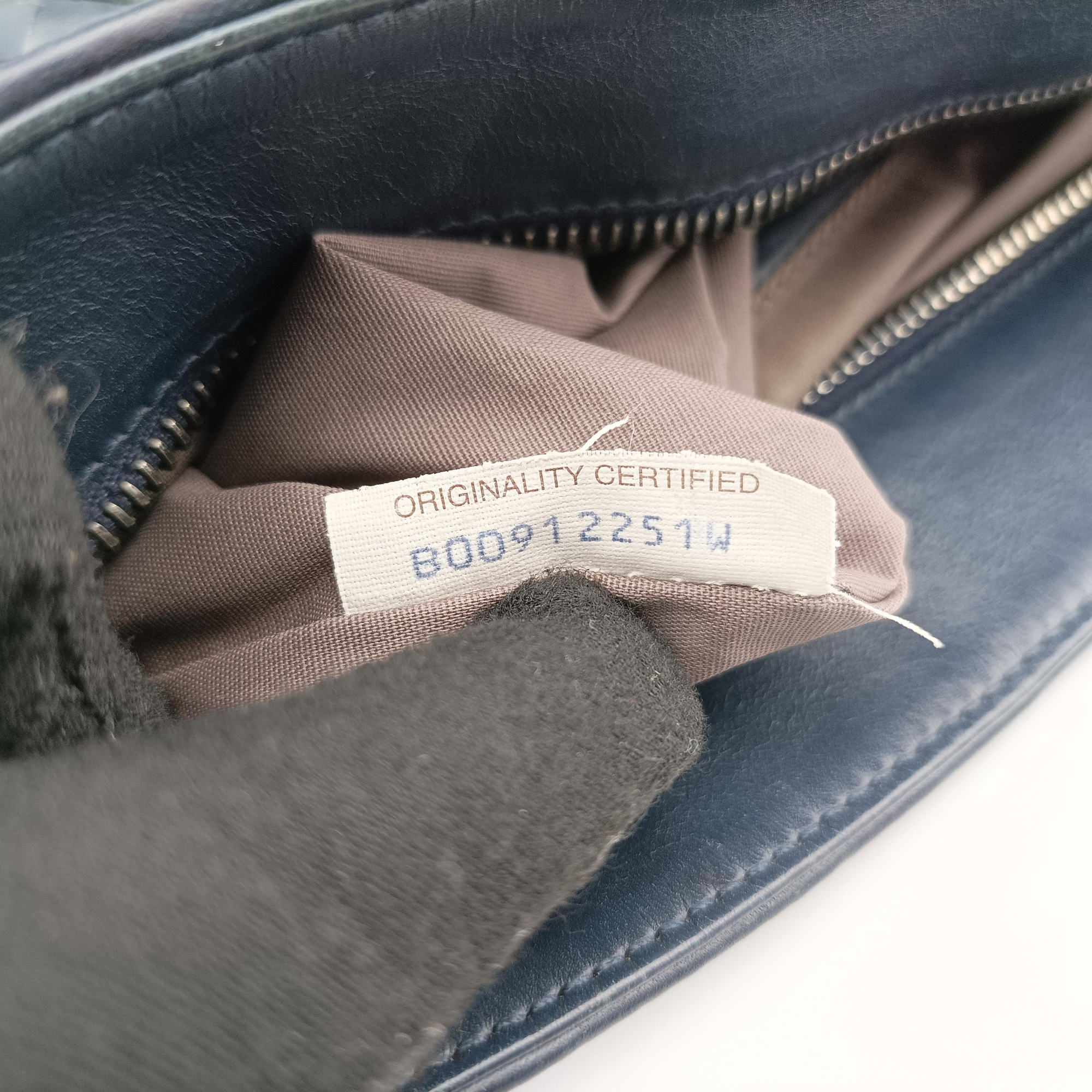Pre-owned Bottega Veneta Intrecciato Navy lambskin  shoulderbag | stylenewstar