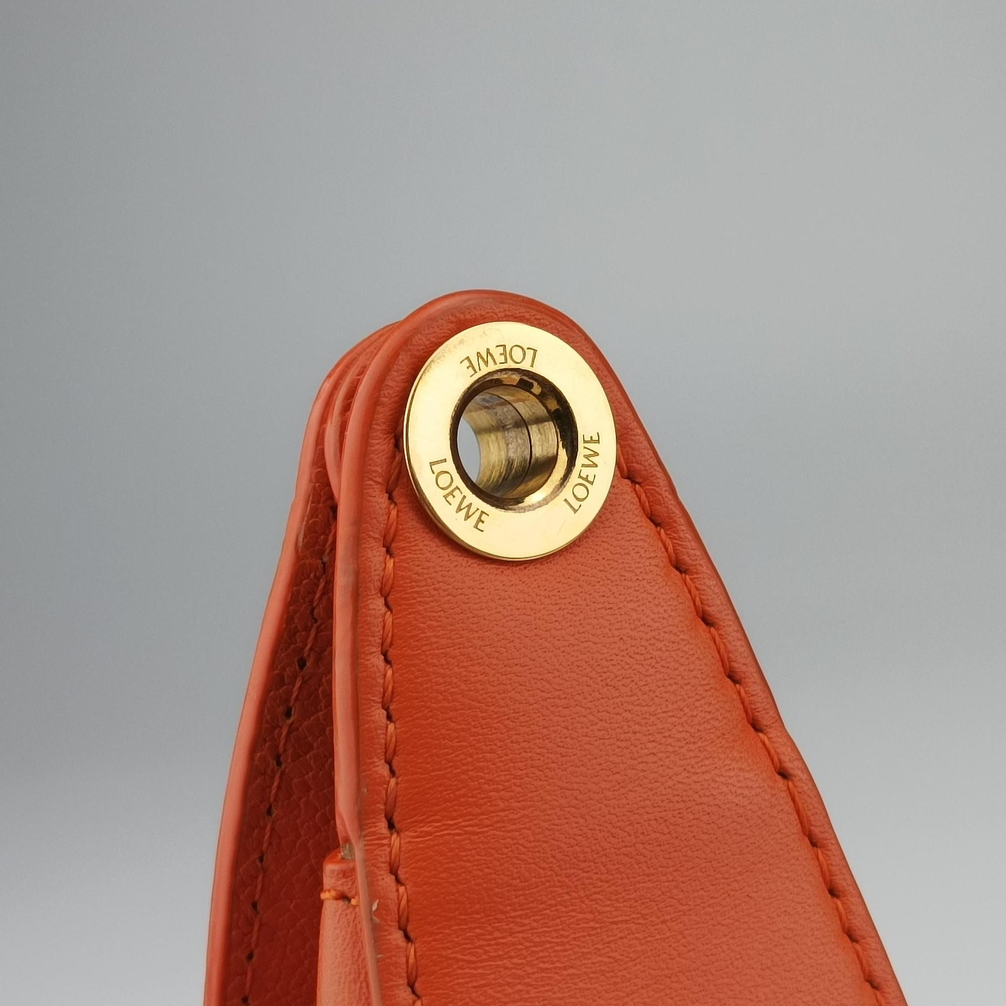 Pre-owned Loewe Luna Orange leather  shoulderbag | stylenewstar