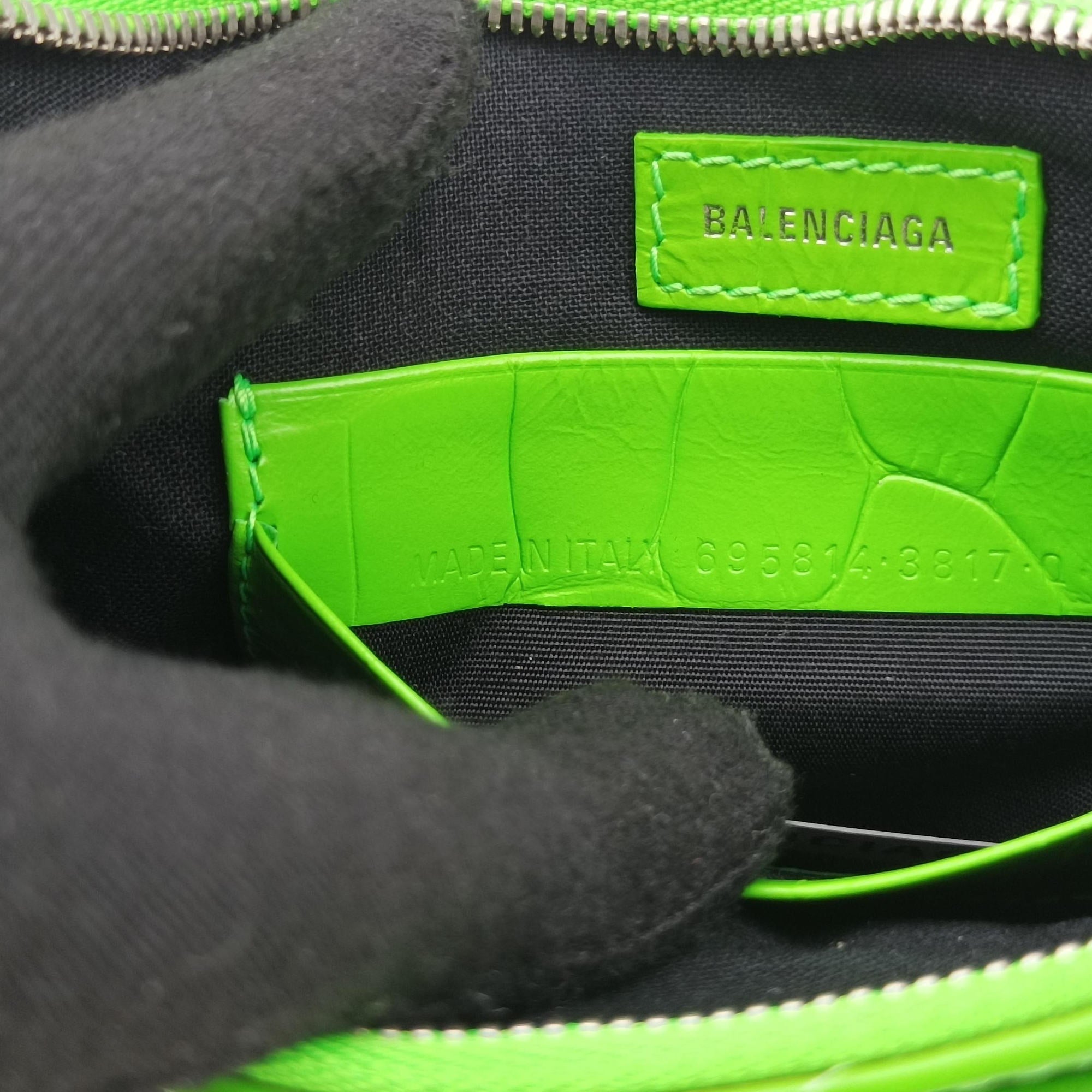 Secondhand Balenciaga Le Cagole Green Leather  shoulderbag | stylenewstar
