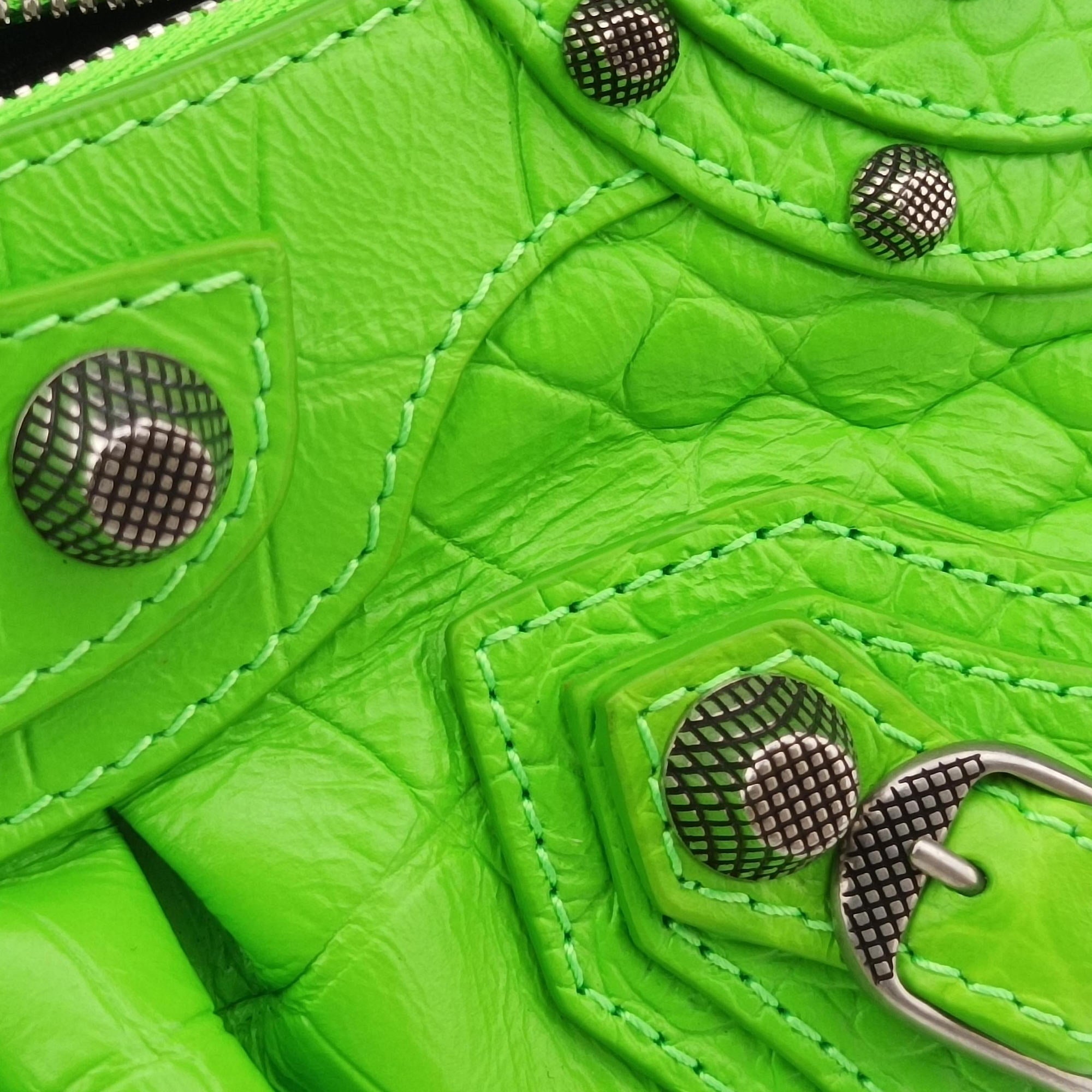 Secondhand Balenciaga Le Cagole Green Leather  shoulderbag | stylenewstar