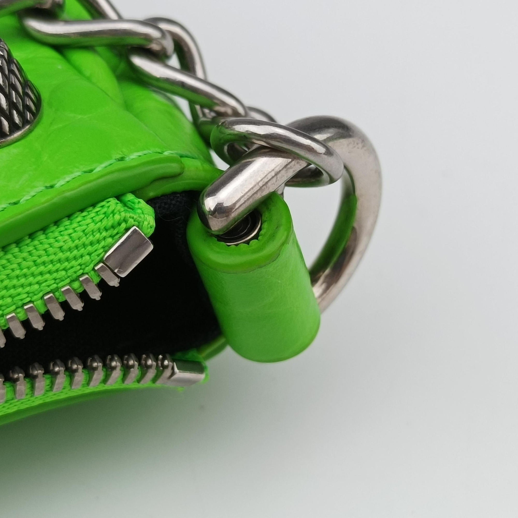 Secondhand Balenciaga Le Cagole Green Leather  shoulderbag | stylenewstar
