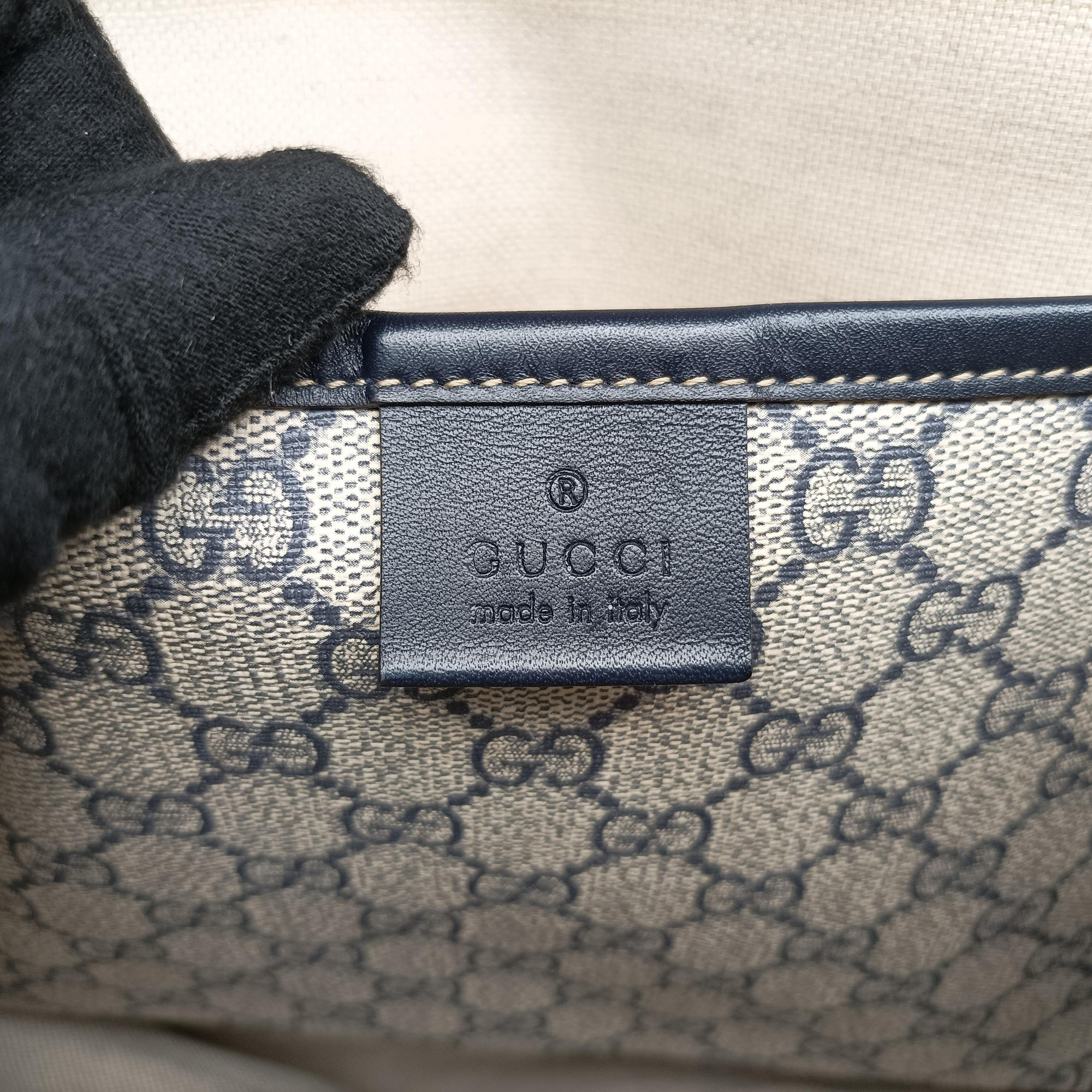 Pre-owned Gucci GG Supreme Messenger Bag Beige×black PVC coated canvas×Leather 246411 shoulderbag | stylenewstar
