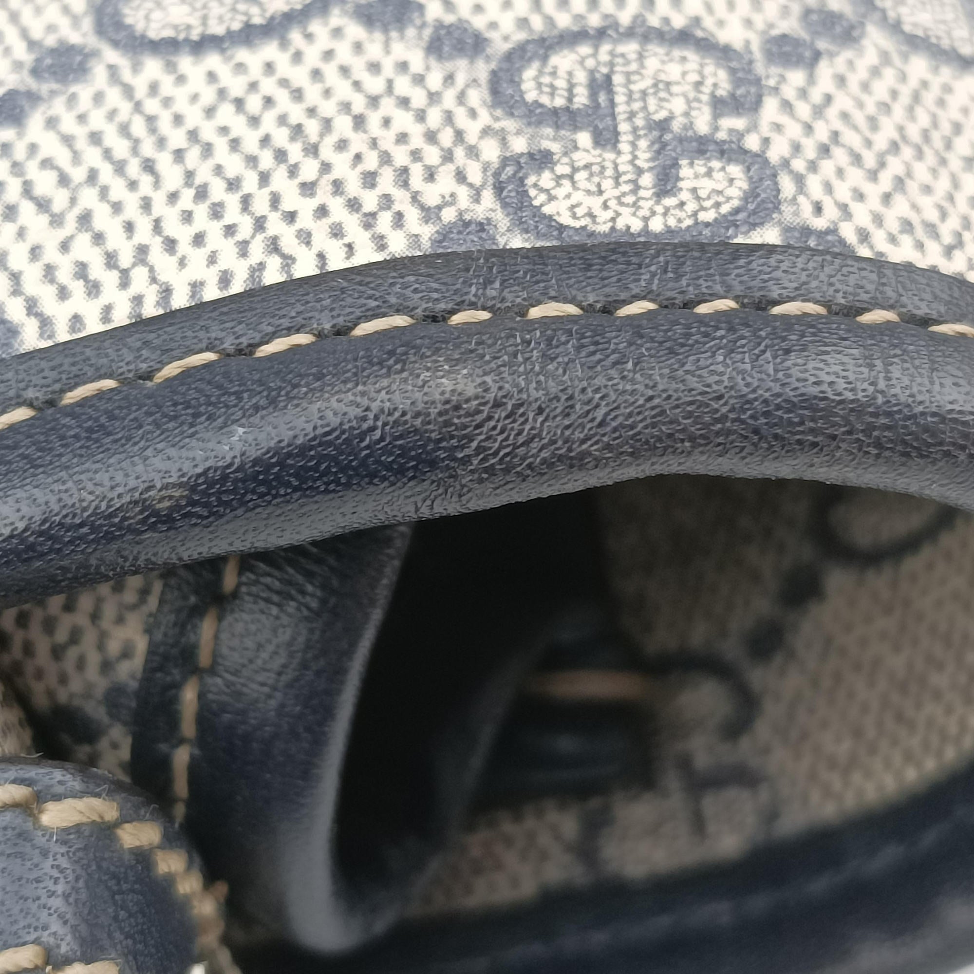 Pre-owned Gucci GG Supreme Messenger Bag Beige×black PVC coated canvas×Leather 246411 shoulderbag | stylenewstar
