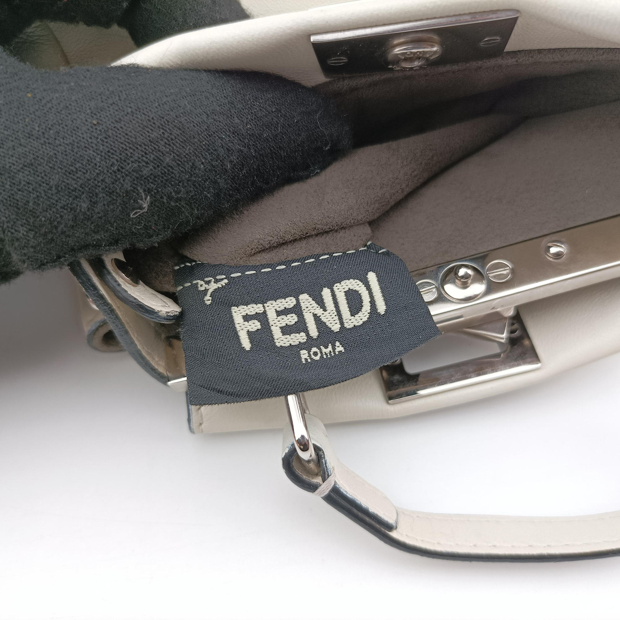 Vintage Fendi Micro Peekaboo White Leather 8M0355 shoulderbag | stylenewstar