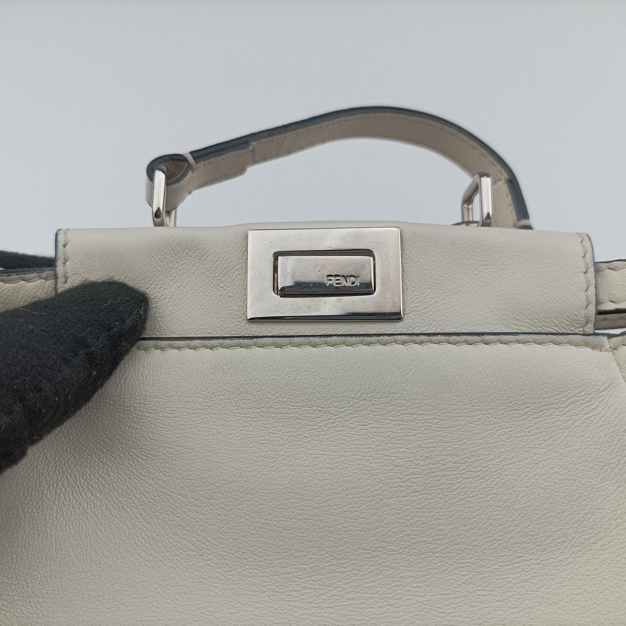 Vintage Fendi Micro Peekaboo White Leather 8M0355 shoulderbag | stylenewstar