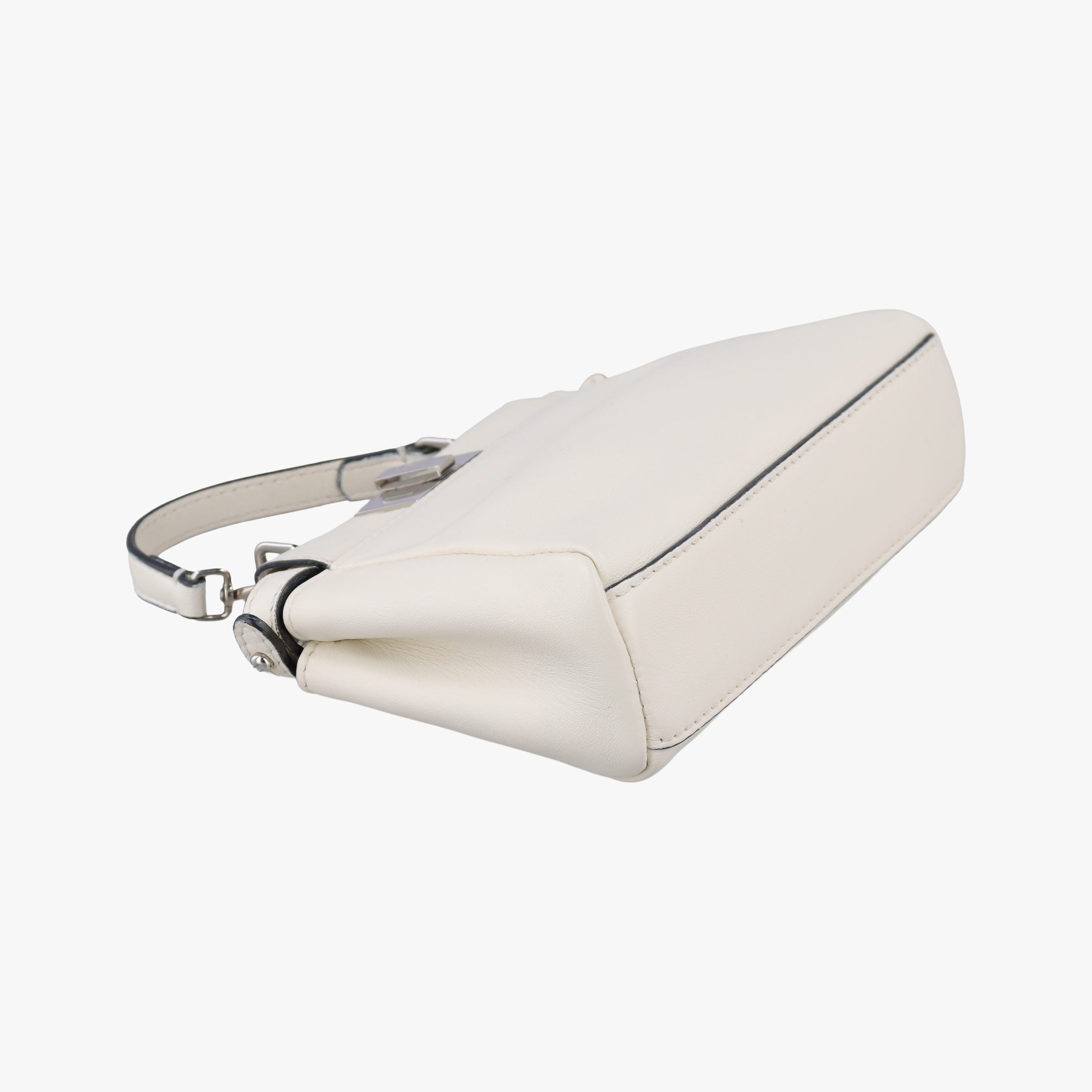 Vintage Fendi Micro Peekaboo White Leather 8M0355 shoulderbag | stylenewstar
