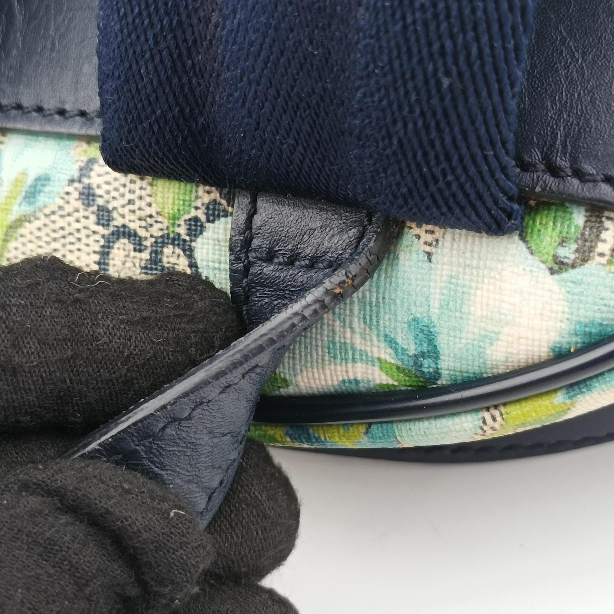 Vintage Gucci GG Blooms Beige×Navy×Multicolor PVC coated canvas 546327 backpack/rucksack | stylenewstar
