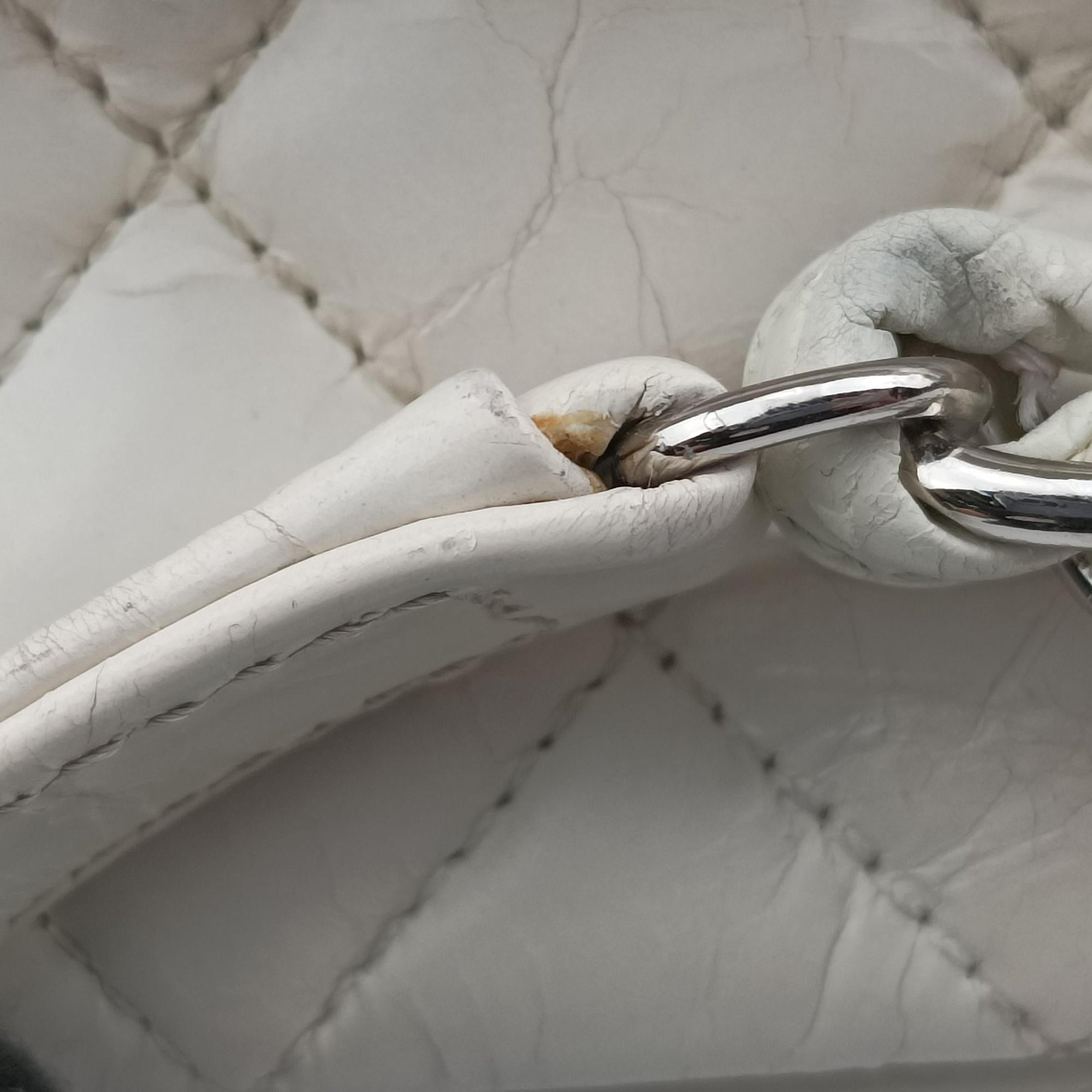 Pre-owned Chanel Mademoiselle Bowling White Leather A66868 shoulderbag | stylenewstar