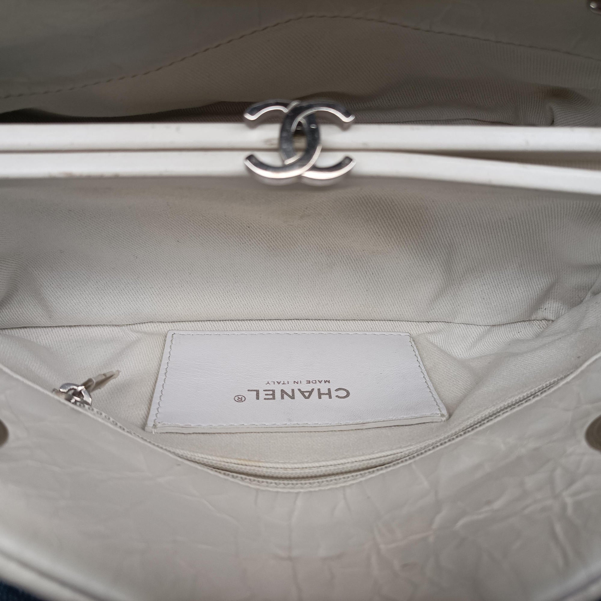 Pre-owned Chanel Mademoiselle Bowling White Leather A66868 shoulderbag | stylenewstar