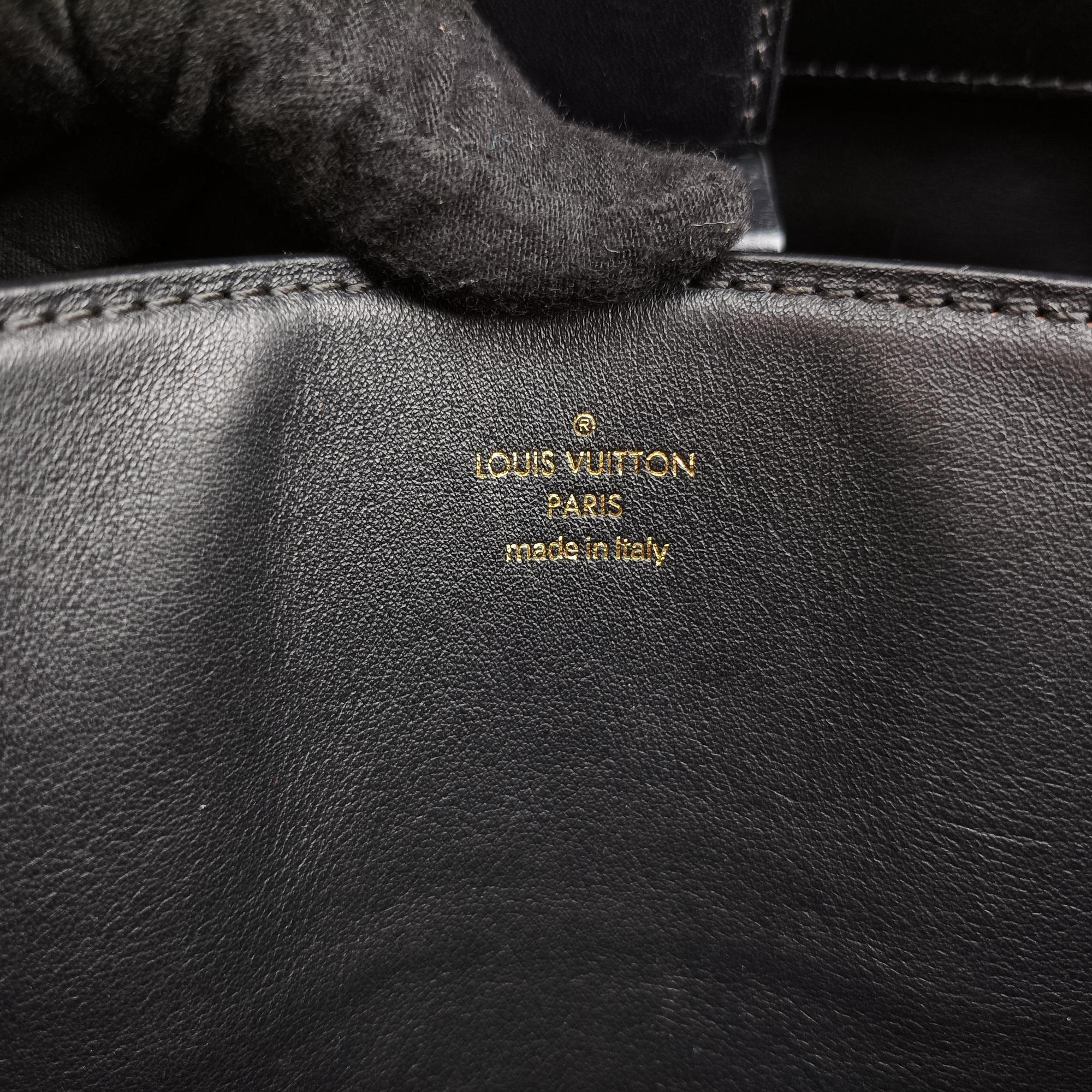 Pre-owned Louis Vuitton Studs Bicolor Beige×Black Leather M51654 shoulderbag | stylenewstar