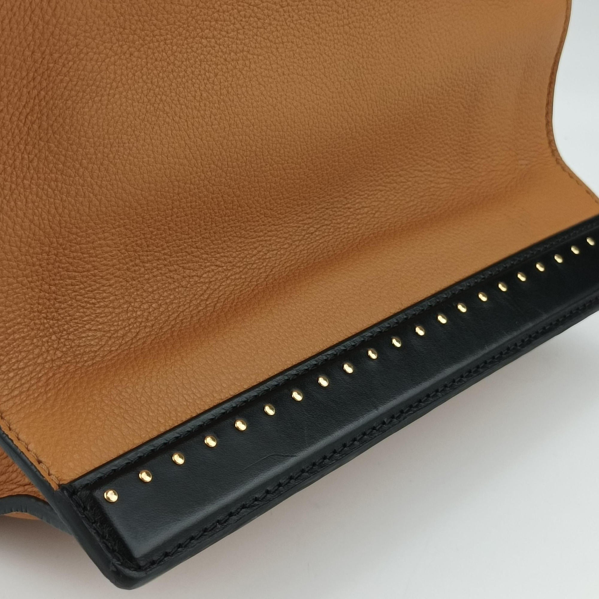Pre-owned Louis Vuitton Studs Bicolor Beige×Black Leather M51654 shoulderbag | stylenewstar