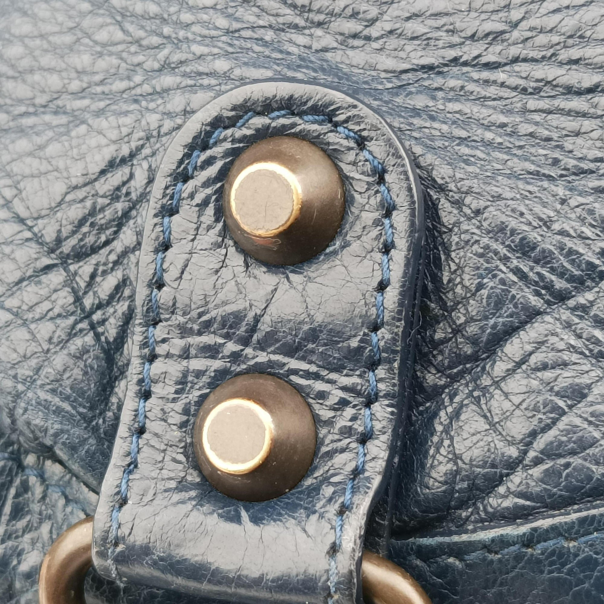 Pre-owned Balenciaga Giant City Navy lambskin  shoulderbag | stylenewstar