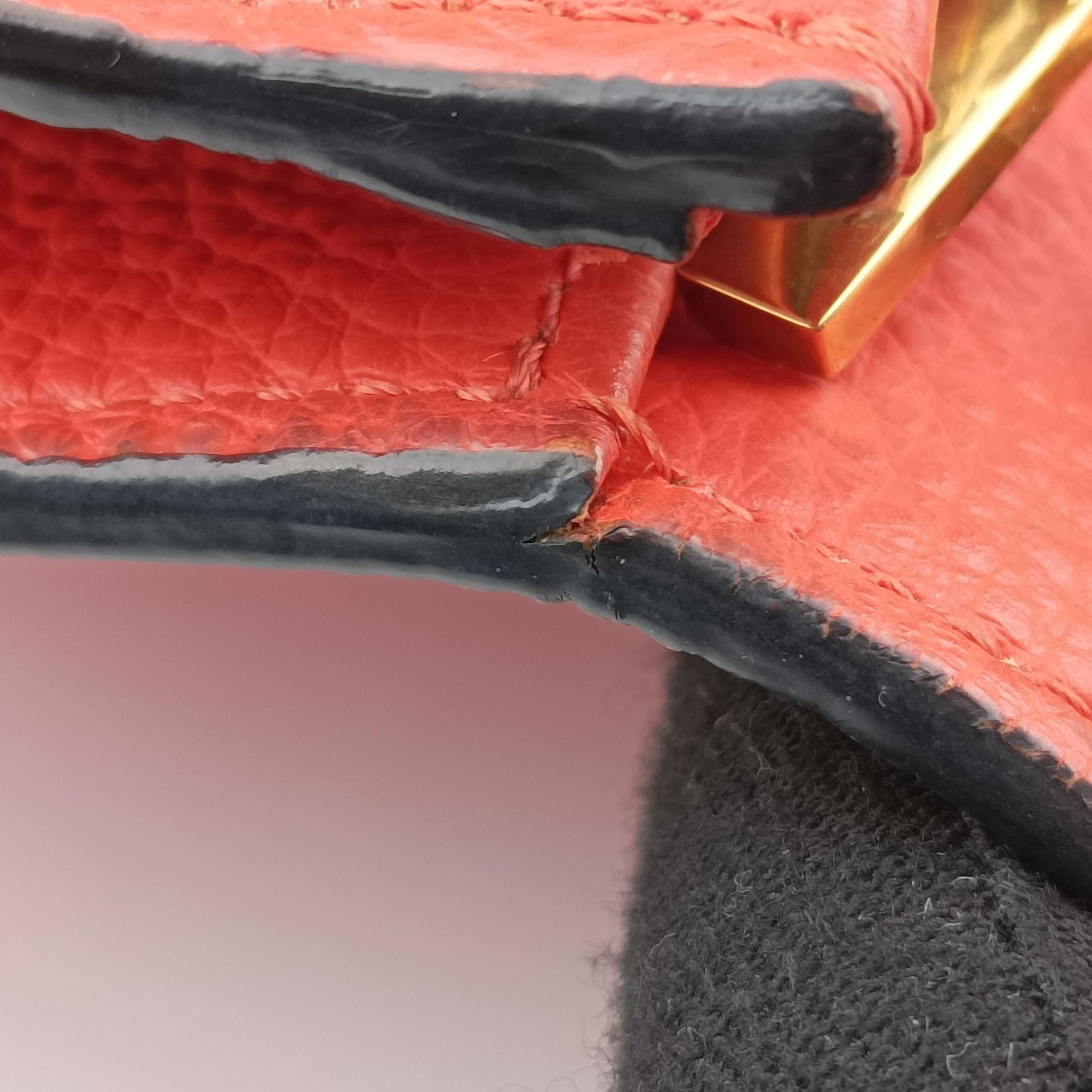 Vintage VERSACE Medusa Orange Leather  shoulderbag | stylenewstar