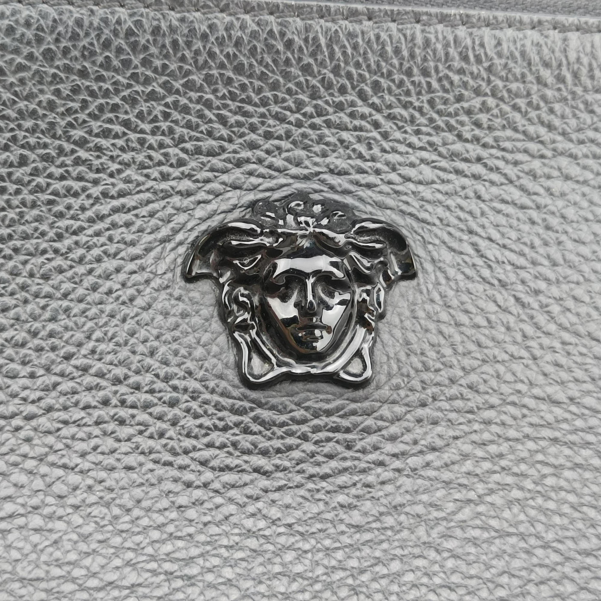 Pre-owned VERSACE La Medusa Black Leather  clutchbag | stylenewstar