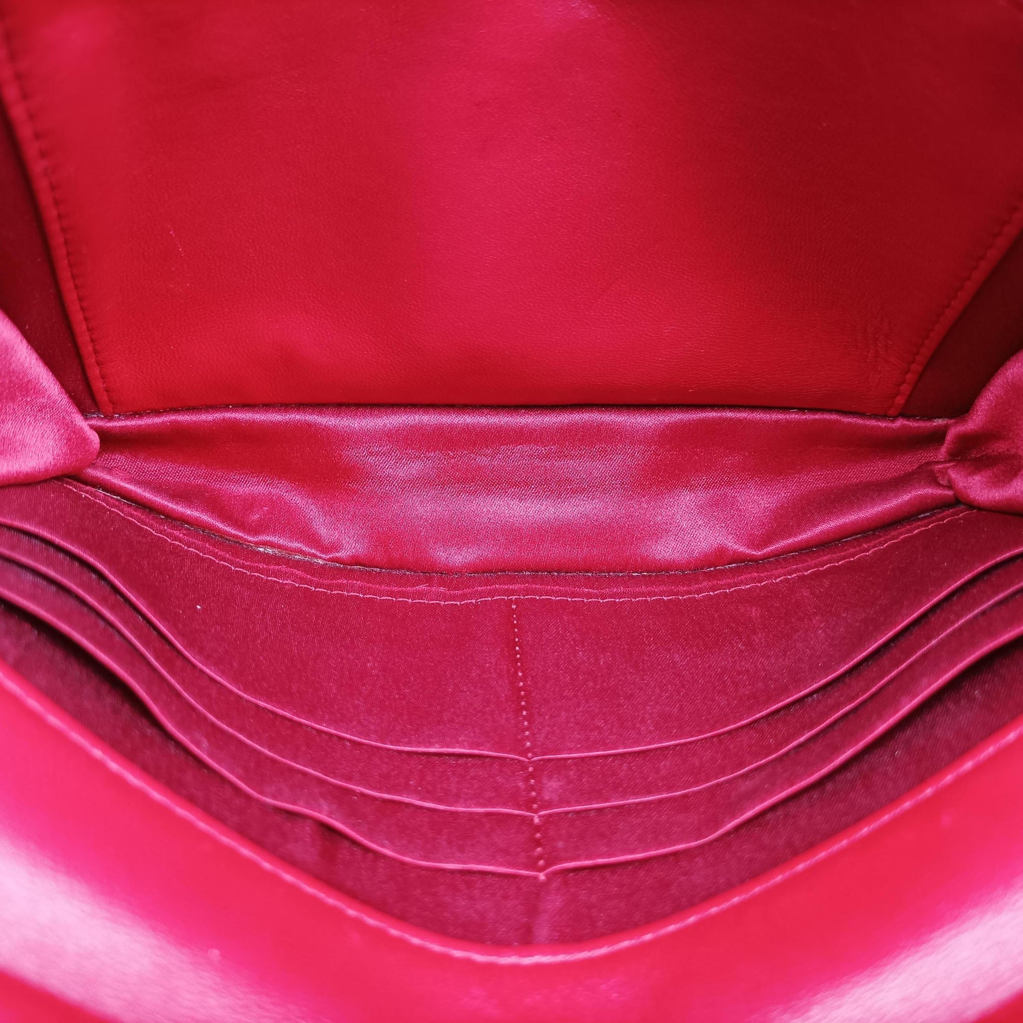 Pre-owned Chanel camellia Red lambskin A47421 shoulderbag | stylenewstar