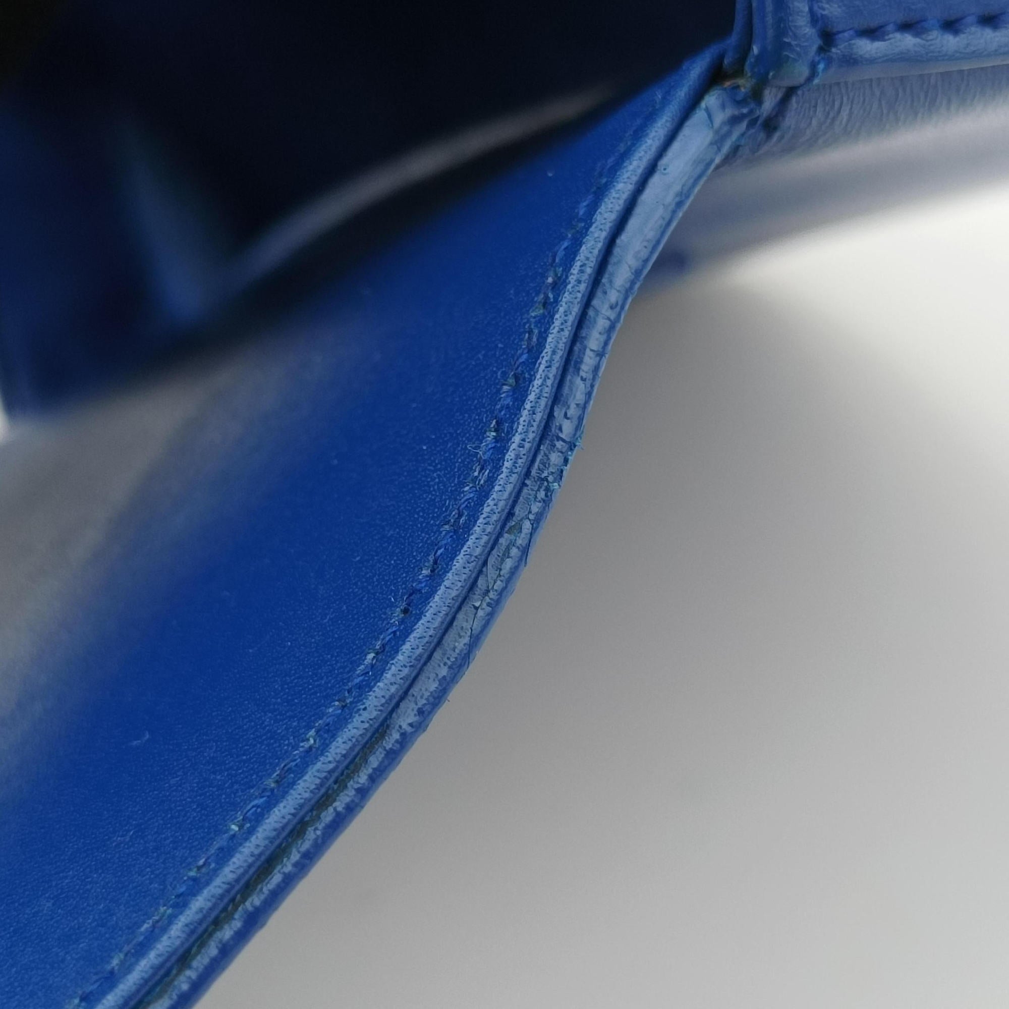 Pre-owned Yves Saint Laurent monogram university Blue Leather 367079 shoulderbag | stylenewstar