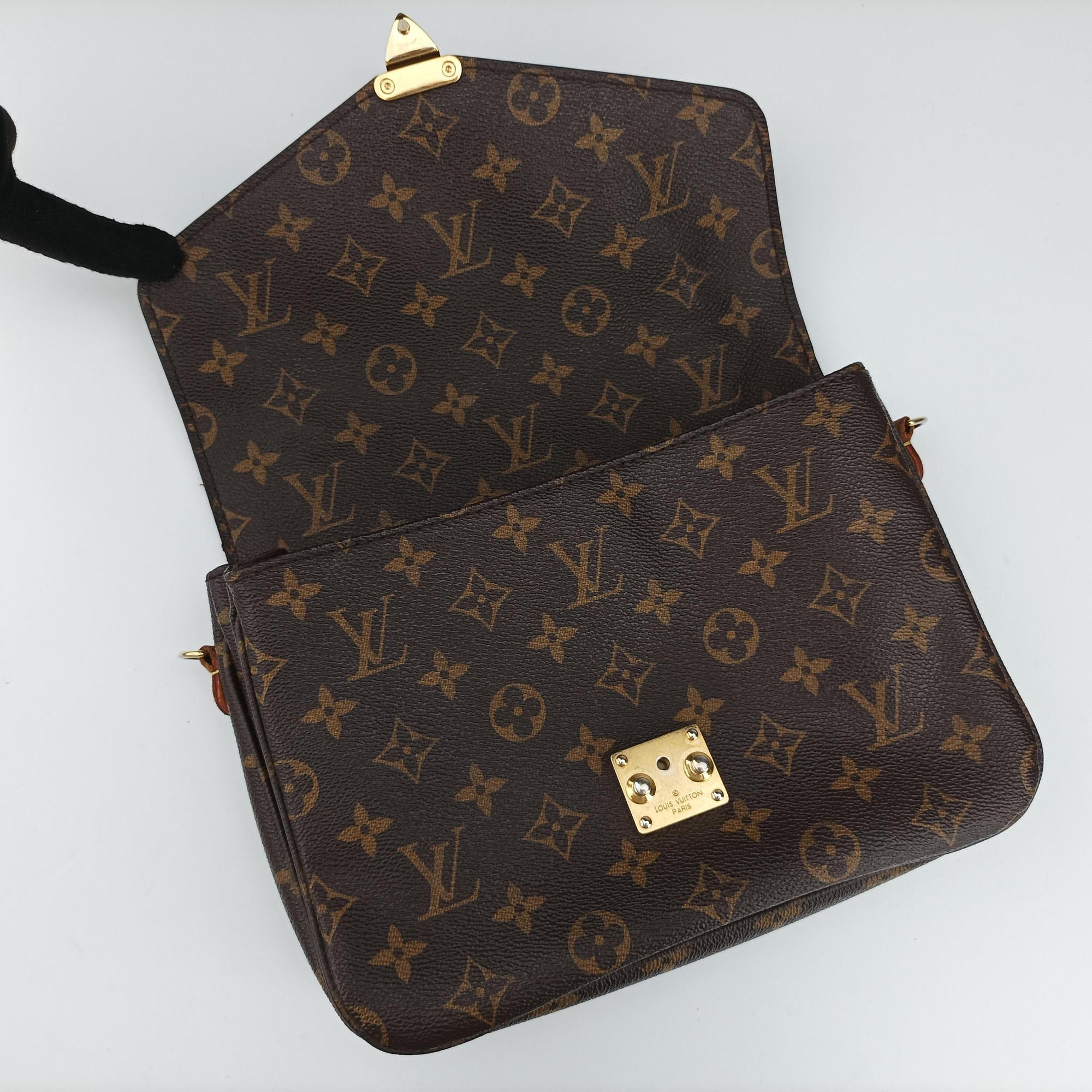 Pre-owned Louis Vuitton Pochette Metis MM Brown Monogram Canvas M44875 shoulderbag | stylenewstar