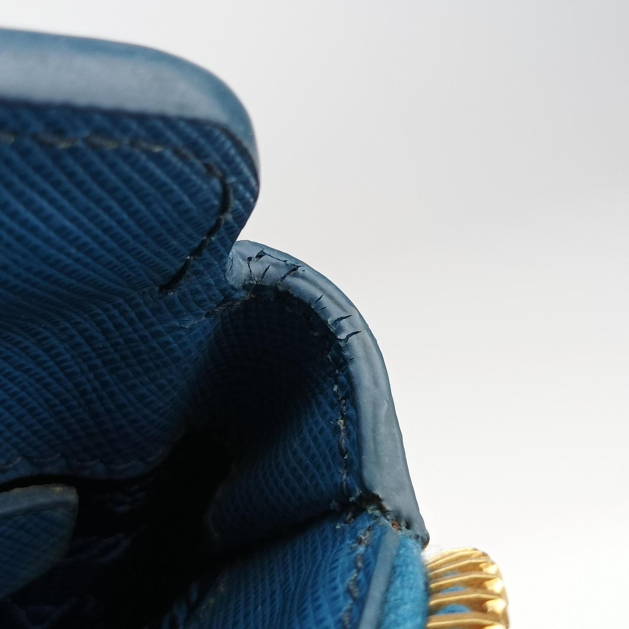 Pre-owned Prada Promenade Blue SAFFIANO Leather BN2538 handbag | stylenewstar