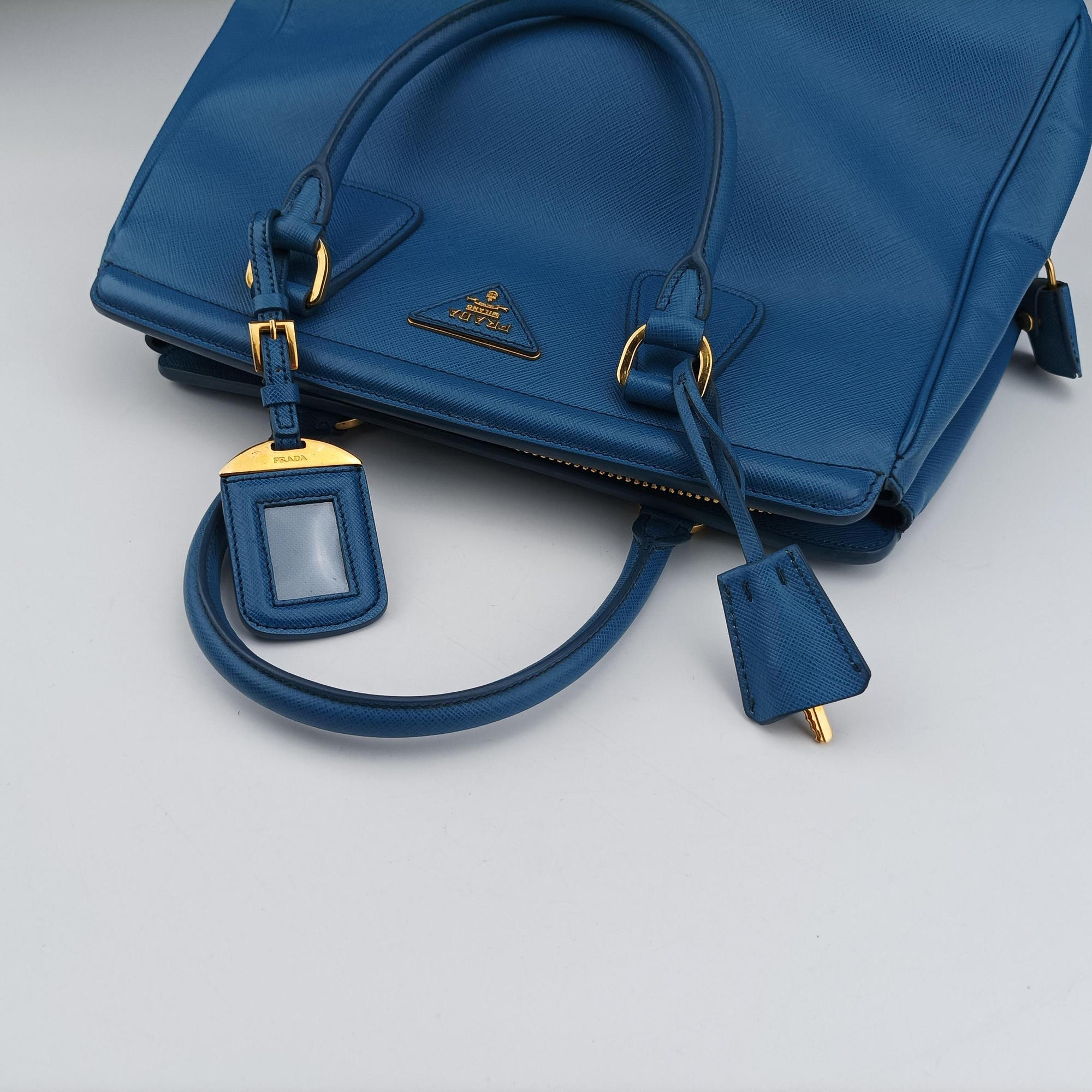 Pre-owned Prada Promenade Blue SAFFIANO Leather BN2538 handbag | stylenewstar